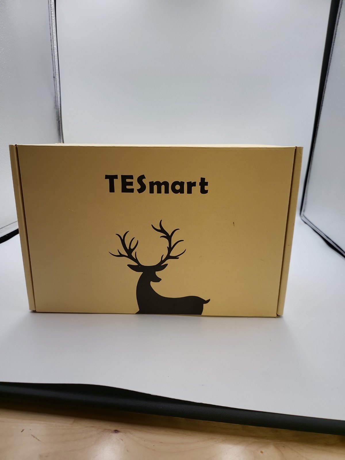 TESmart-DKS202-M24-USBK 2×2 DP 1.4 KVM for 2 PCs | Dual 8K60/4K144, EDID-G-Sync