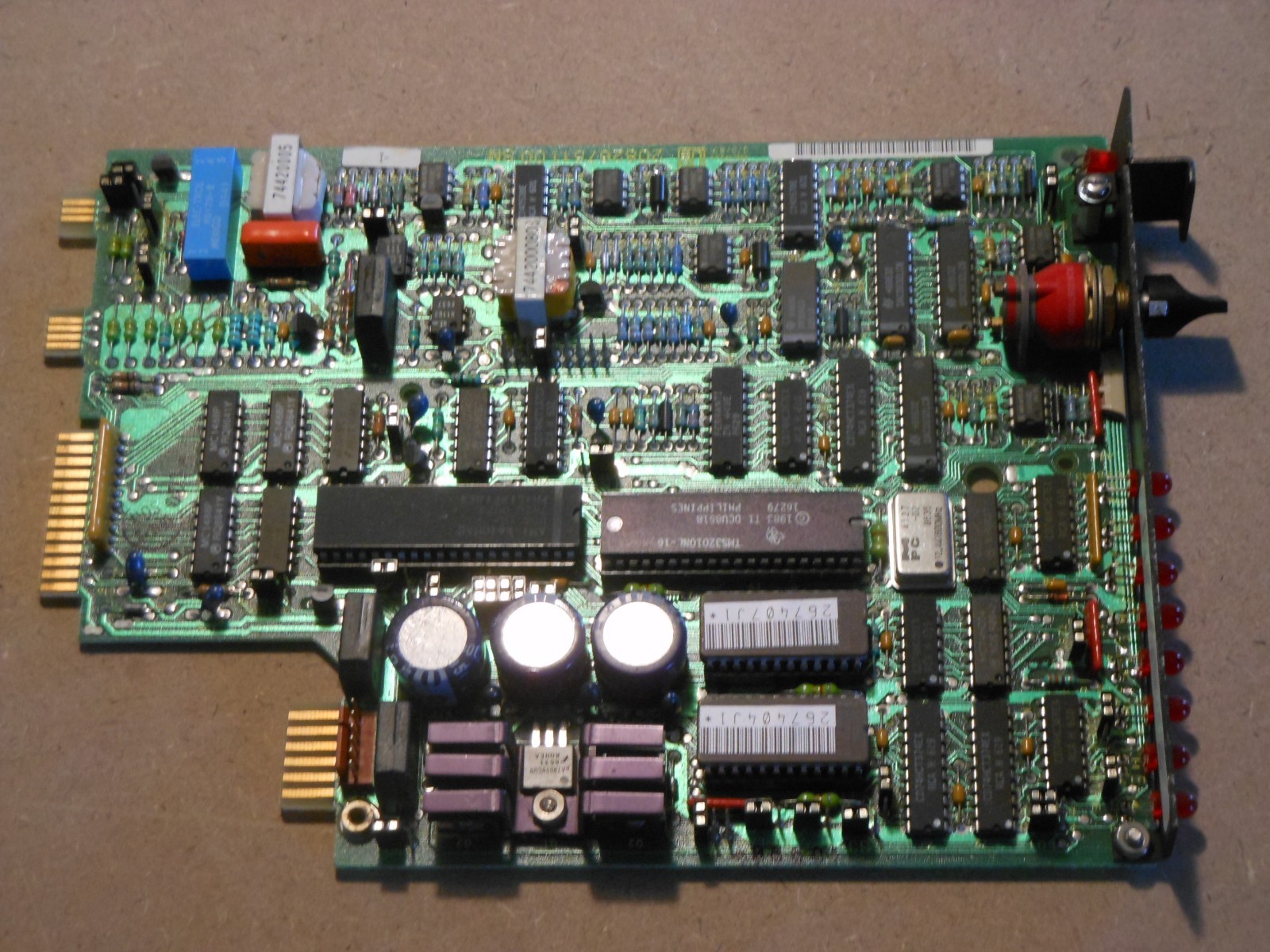 Motorola UDS Rackmount Modem 208A/B 21 available