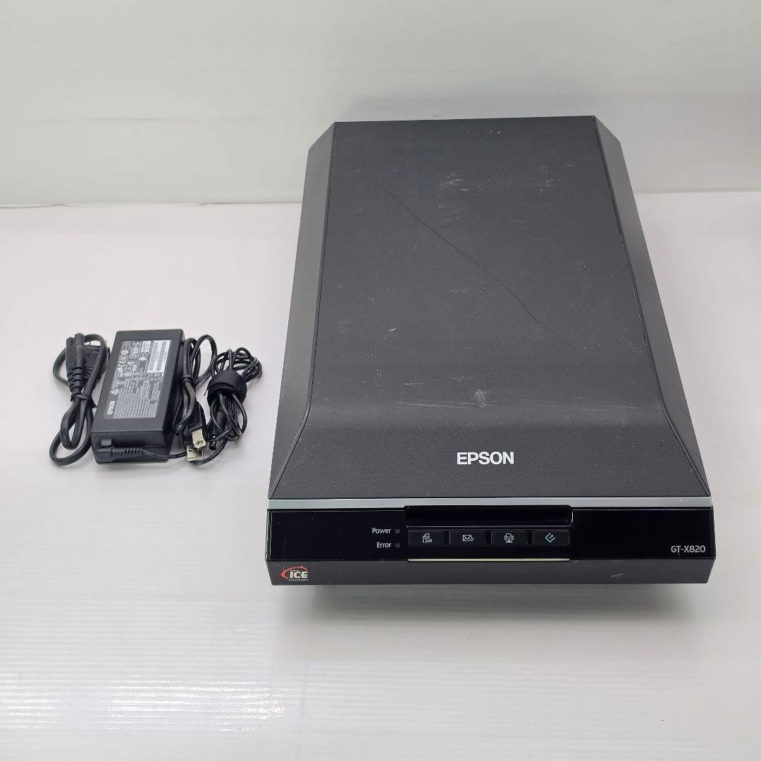 EPSON GT-X820 Flatbed Scanner Tested Working w/ Power USB Cables Japan