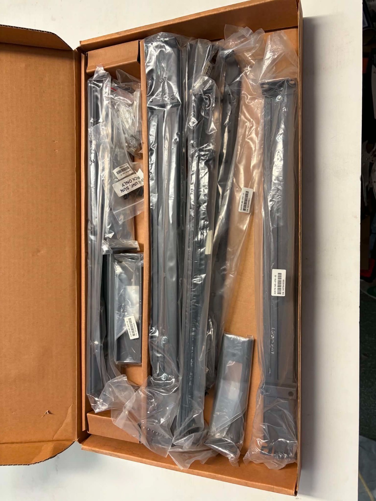 New Sun Microsystems 565-1703 Server Accessory  Kit For Sun Fire V120 Netra 120
