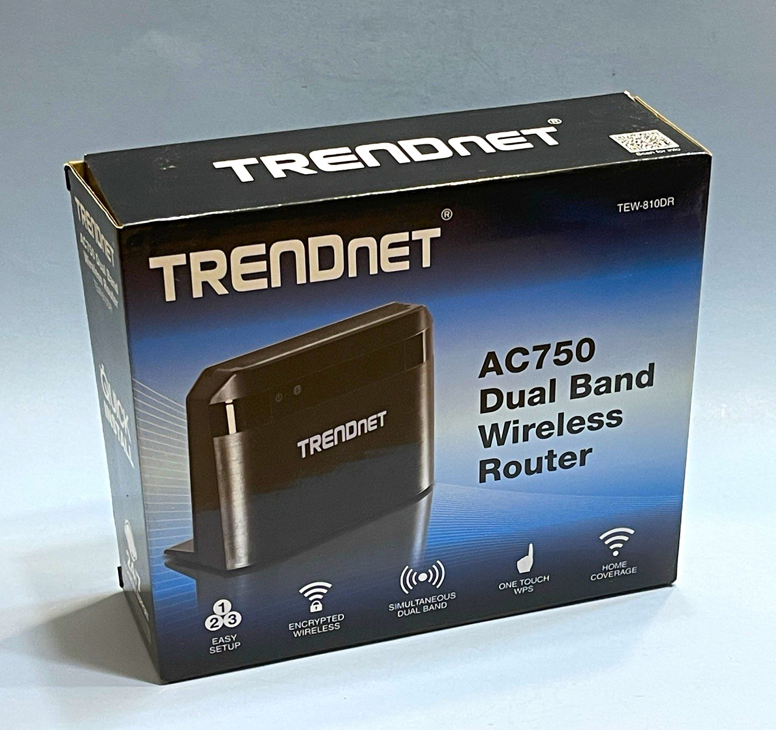 TRENDnet TEW-810DR AC750 Dual Band Wireless Router – New Open Box