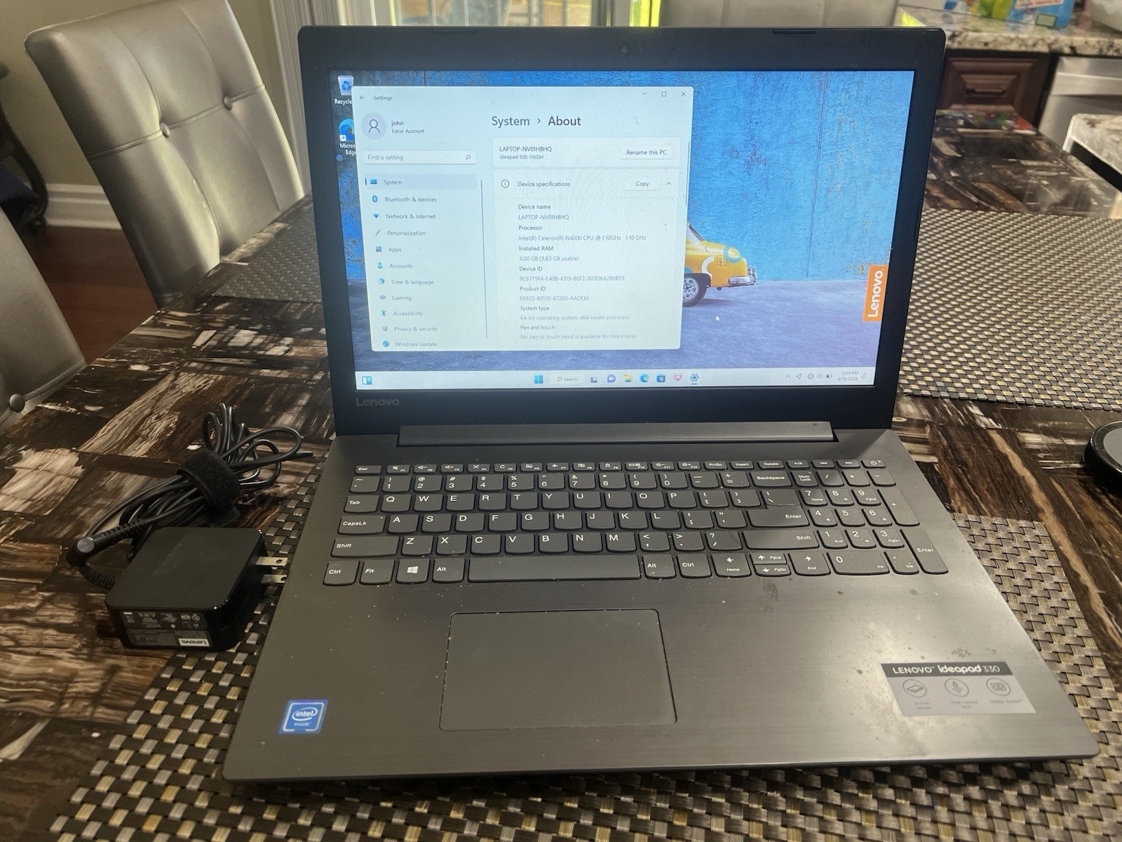 Lenovo IdeaPad 330-15IGM  4GB RAM Windows