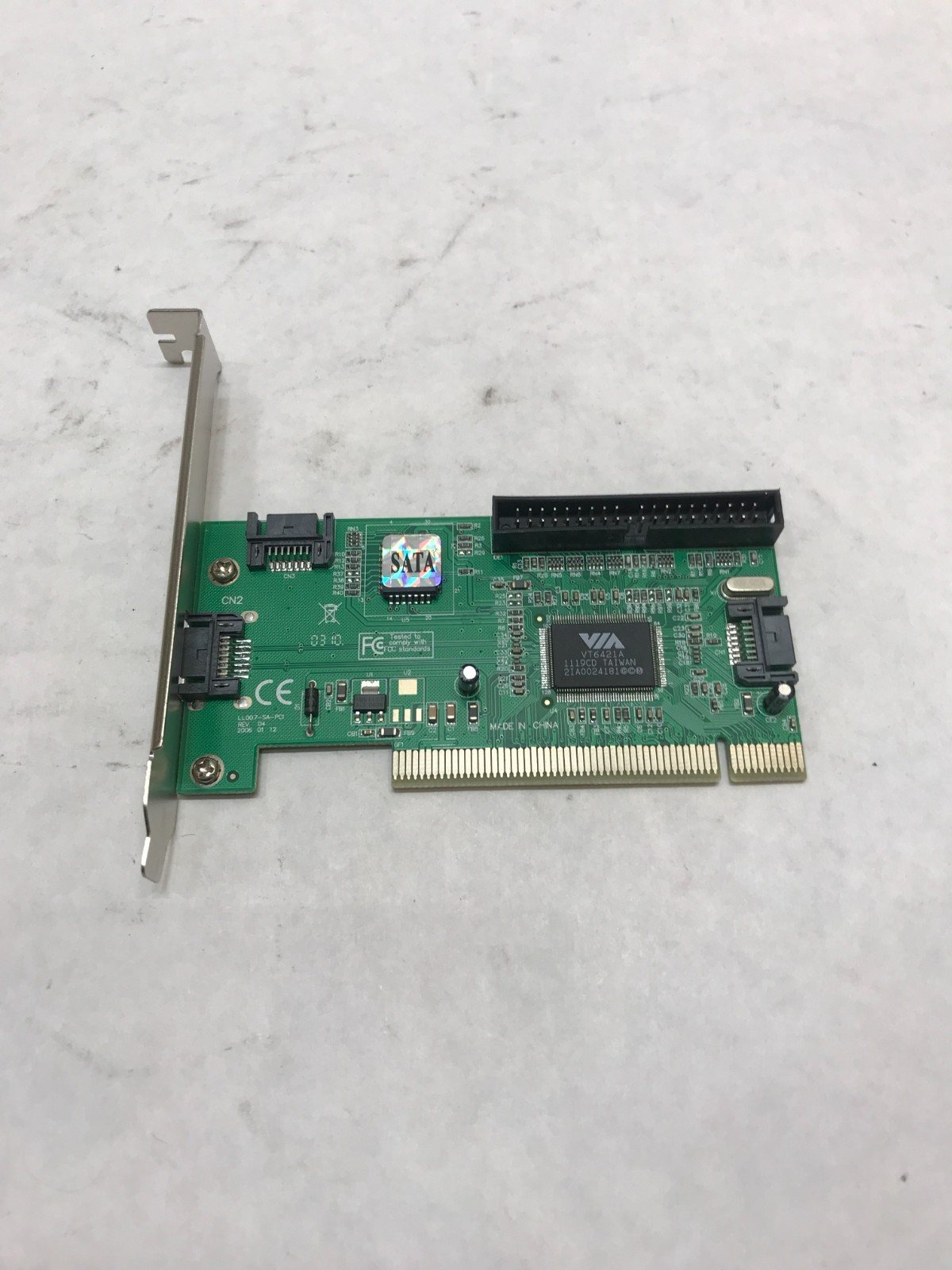 VANTEC UGT-ST220R 2-PORT SATA 150 PCI HOST CARD W/ RAID LL007-SA-PCI UNTESTED DW
