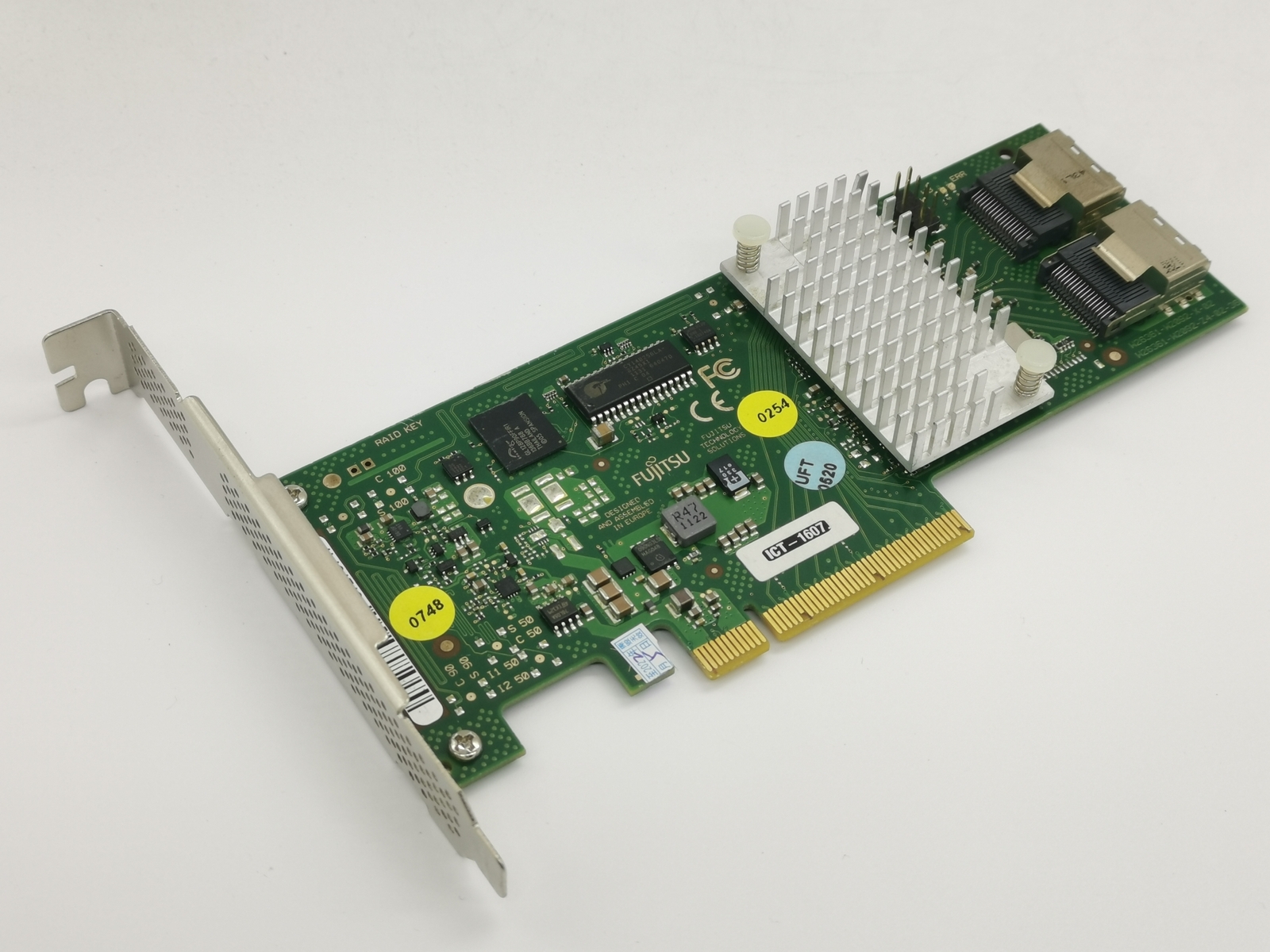 Fujitsu D2607-A21 LSI 6Gbps SAS HBA FW:P20 9211-8i IT Mode ZFS FreeNAS unRAID-