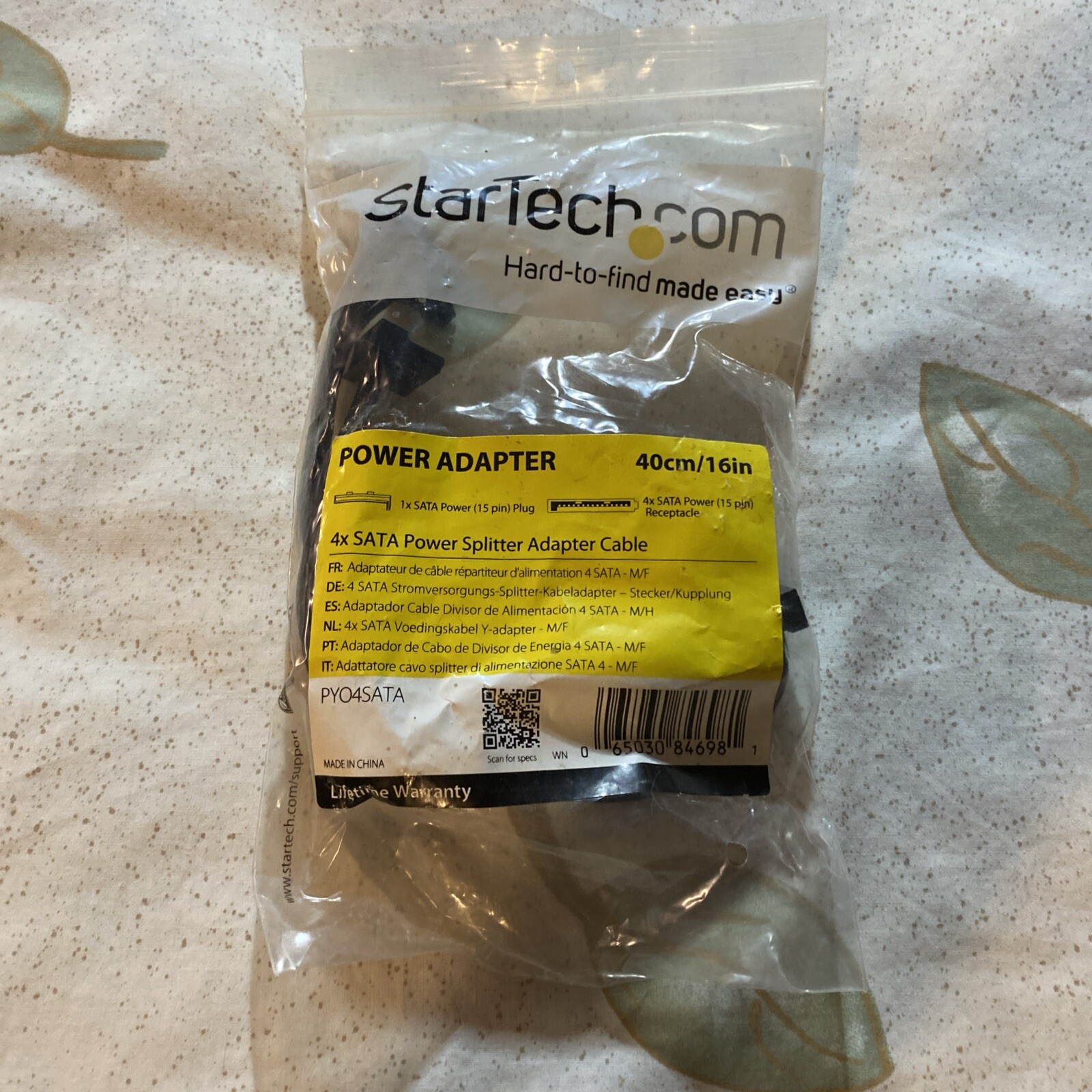 StarTech.com PYO4SATA 4x SATA Power Splitter Adapter Cable