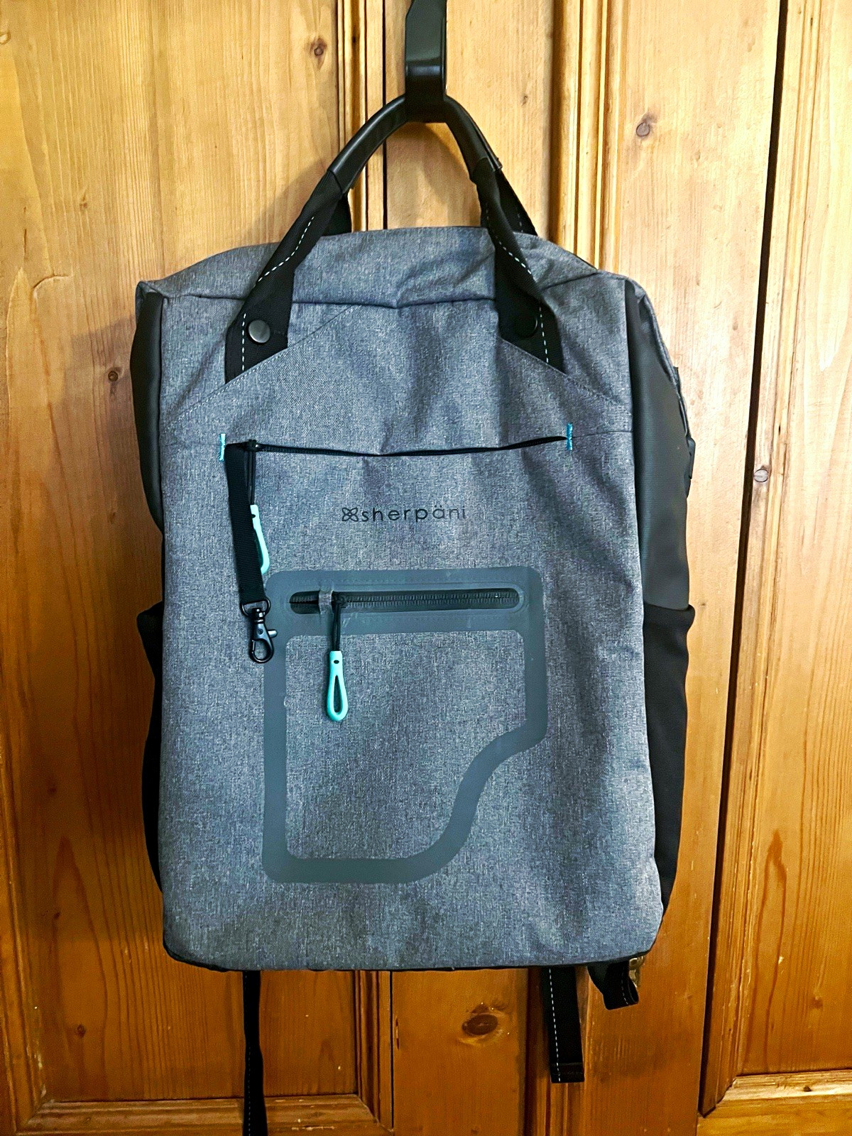 Sherpani Soleil AT Convertible Travel Backpack + BONUS JETech Tablet Sleeve