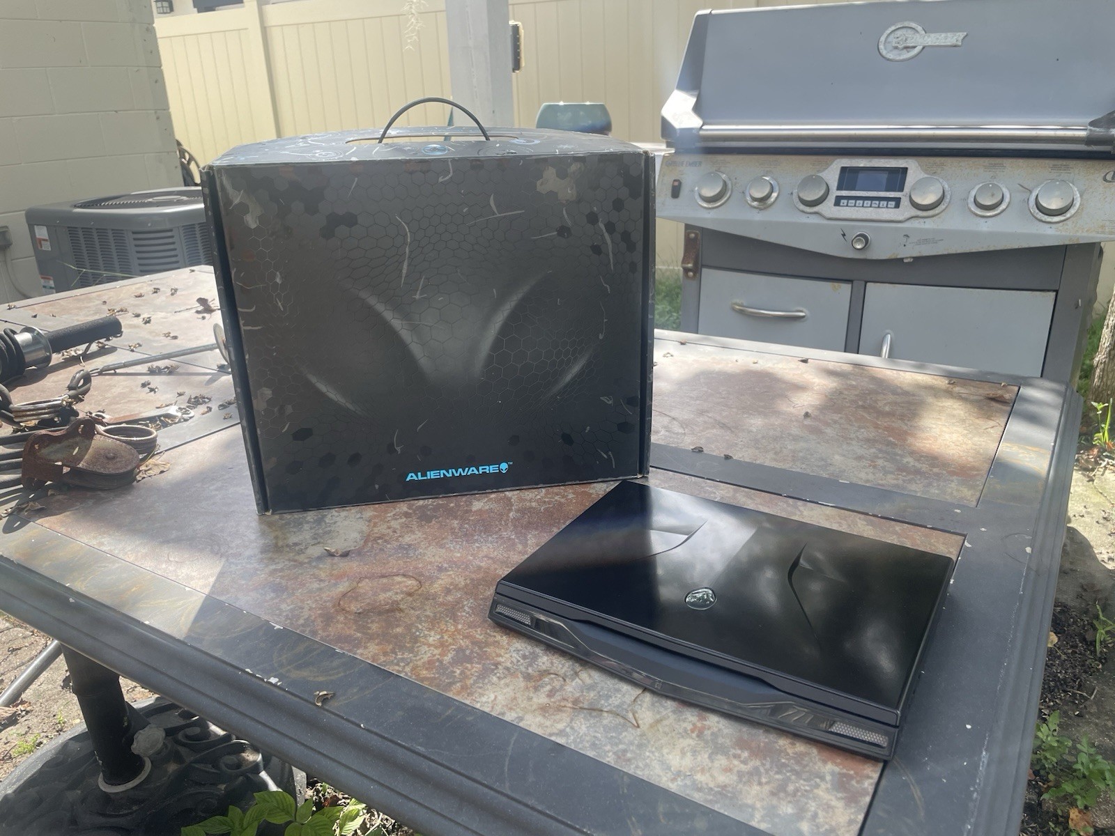 Alienware M11X R1 Laptop Tested And Serviced With Box + Manuals CIB