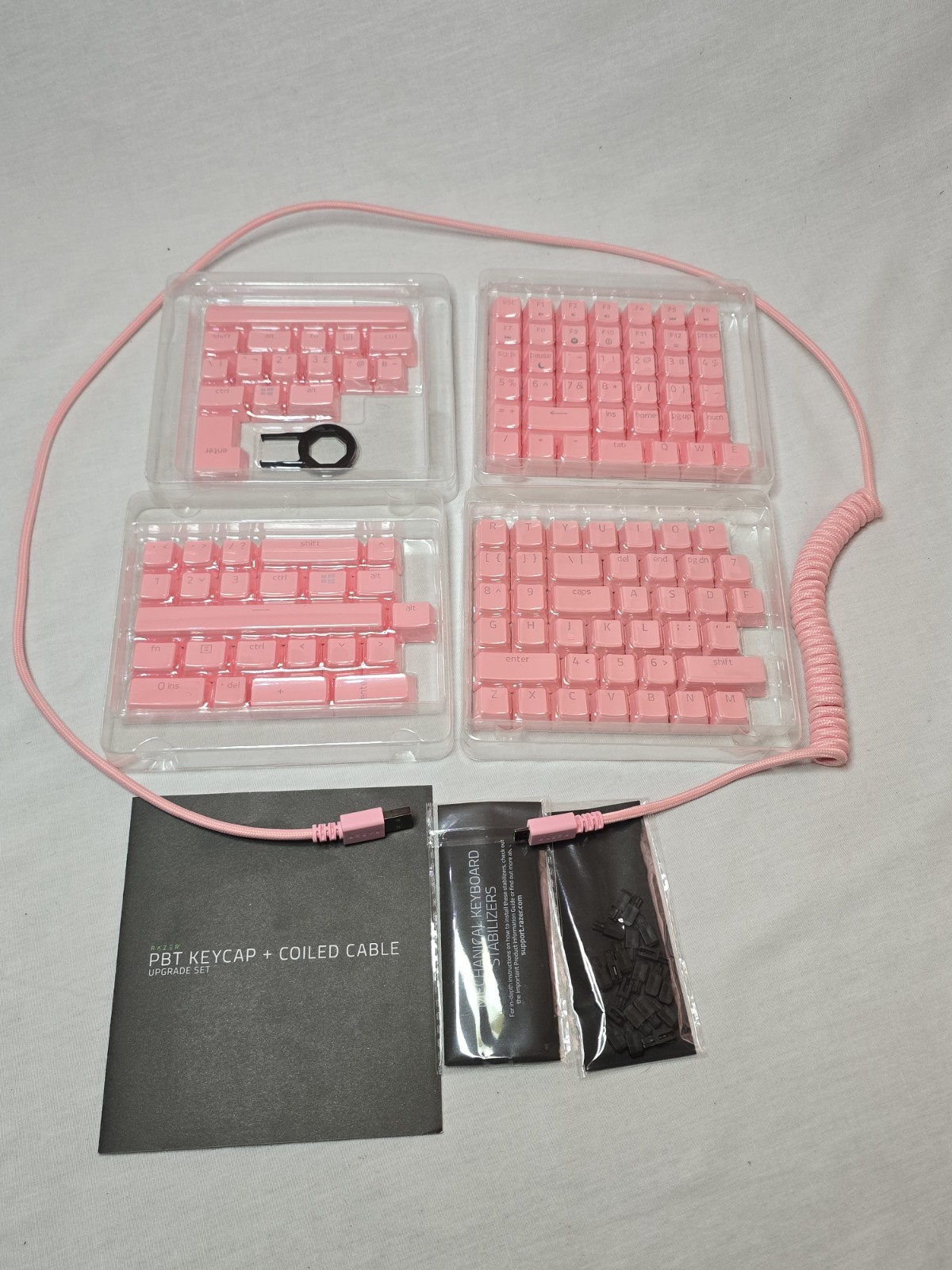 Razer PBT Keycap + Coiled Cable Upgrade Set - Quartz Pink