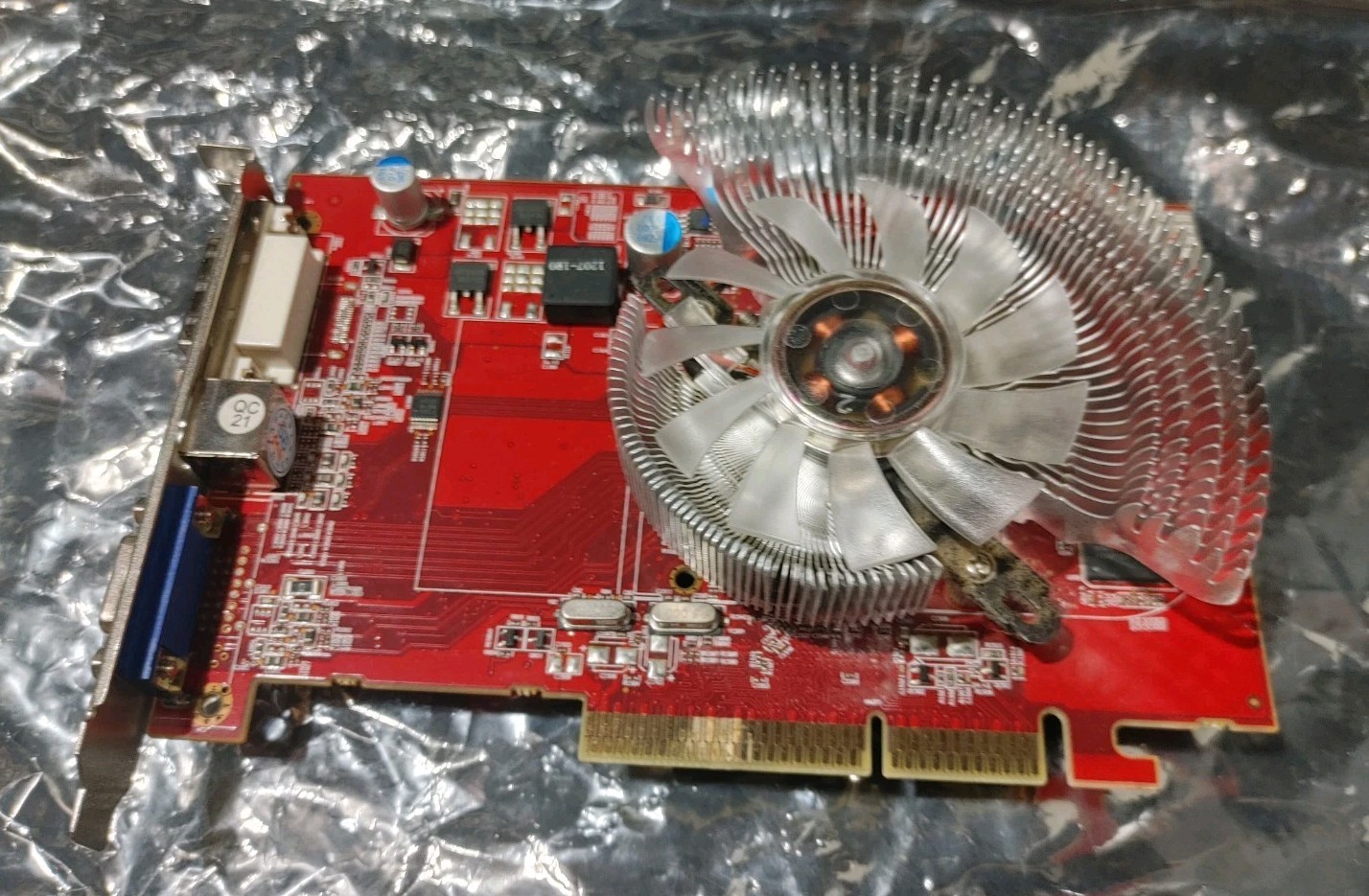ATI Radeon HD 2600 1GB DDR2 128bit AGP (Rare 1GB Version)