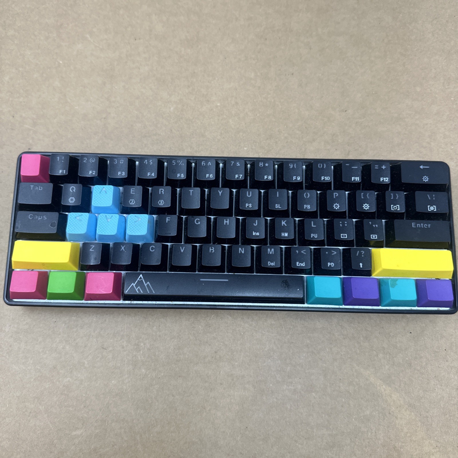 Anne Pro 2 Mechanical Keyboard Arrow Keys on up to 8 Hours Extended Battery Life