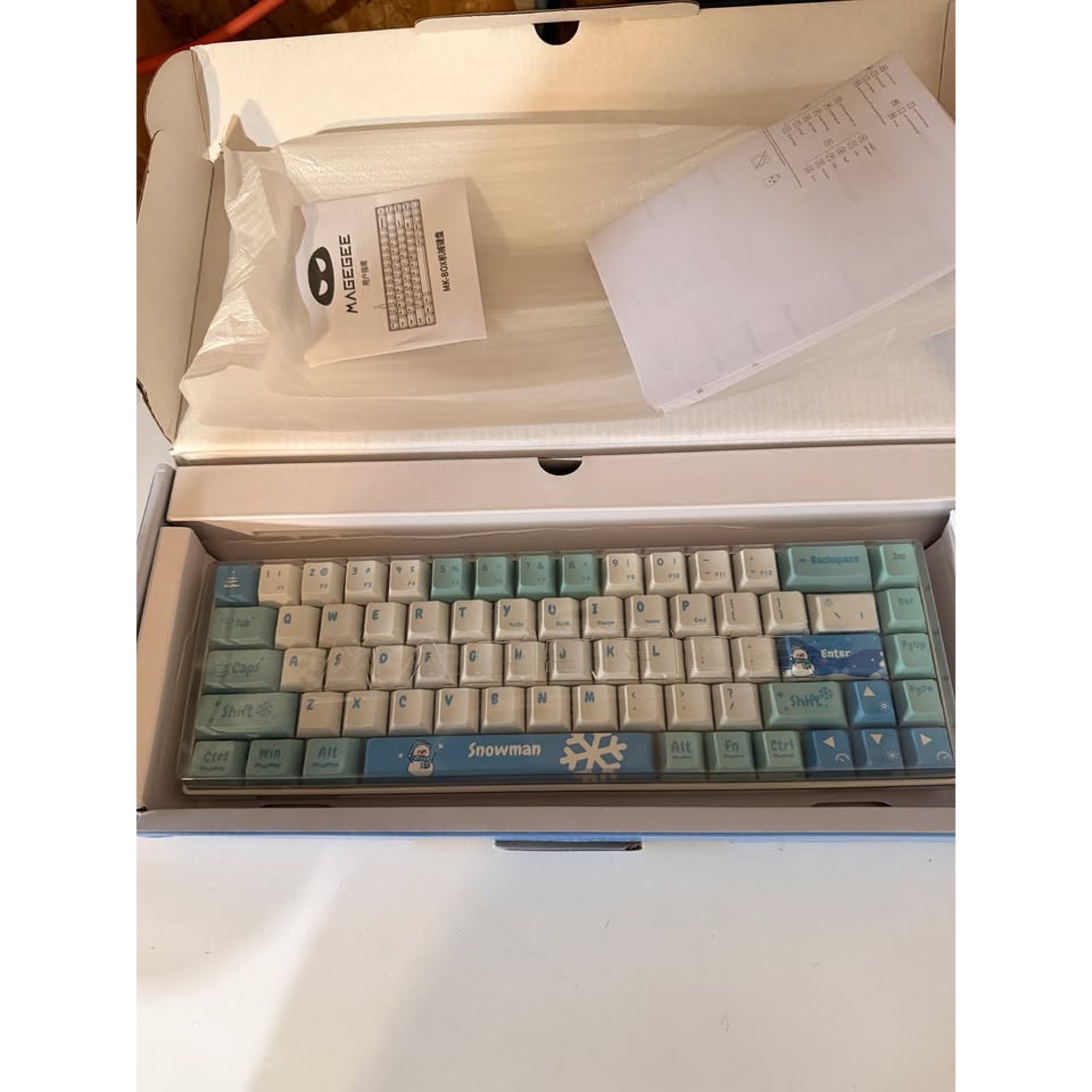 MageGee MK-BOX Mechanical Keyboard Snowman Theme