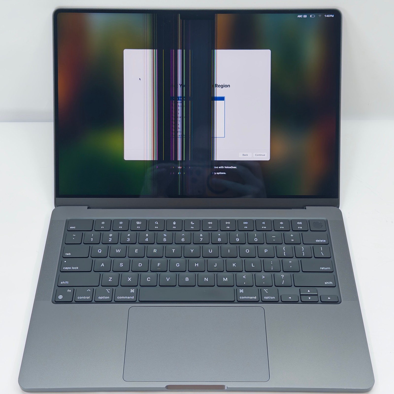 Apple MacBook Pro 14" (2024) M4 Pro 24GB RAM 512GB SSD 4 Cycles SCREEN BAD READ