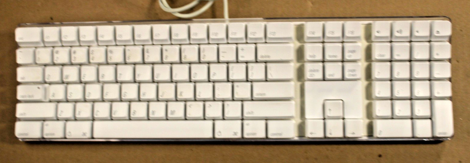Apple Keyboard (Model A1048) White Full-Sized Wired USB Keyboard With Number Pad