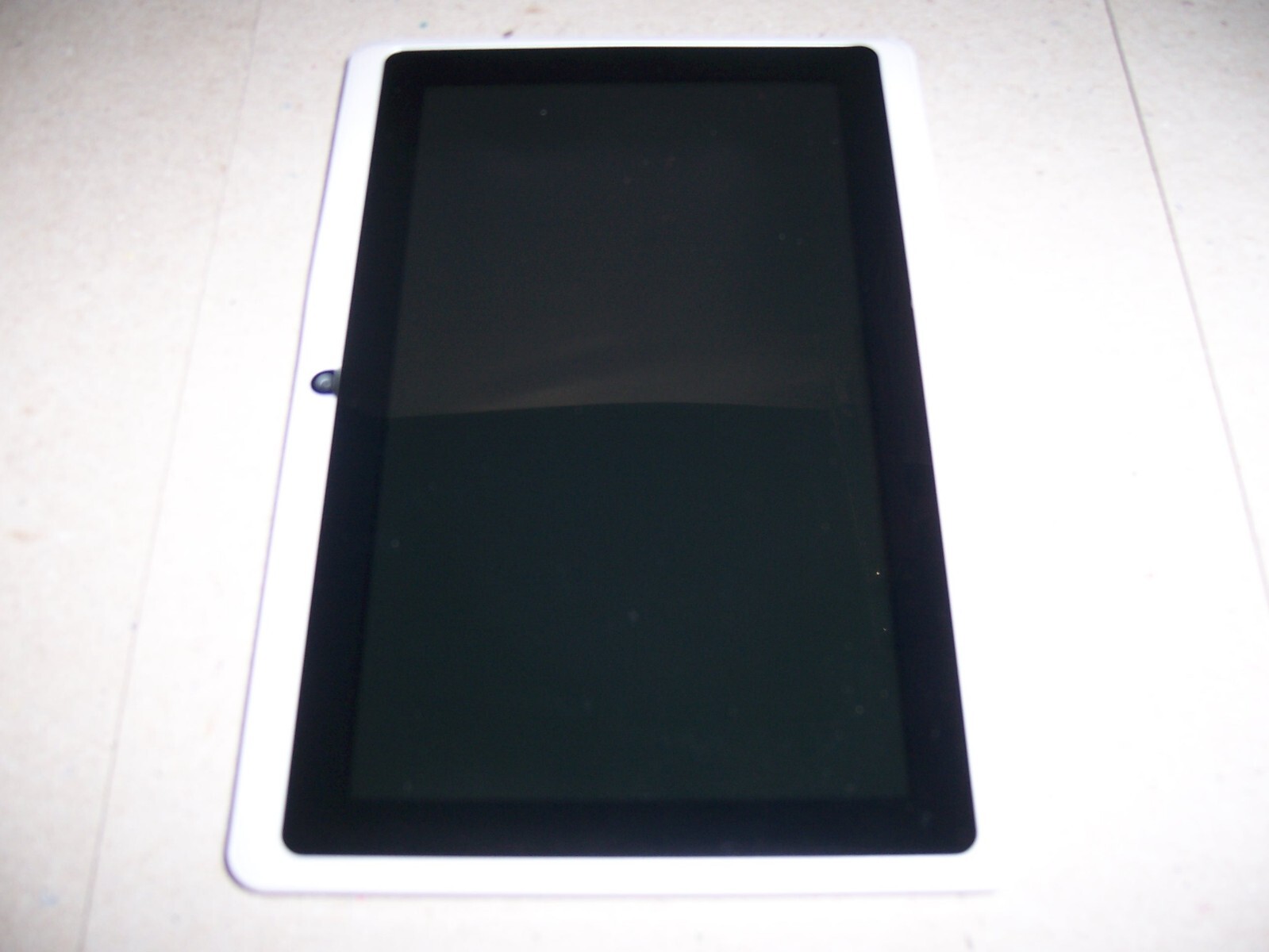 IRULU eXpro X1  6" TABLET,  (Powers On, NEEDS Software REPAIR)