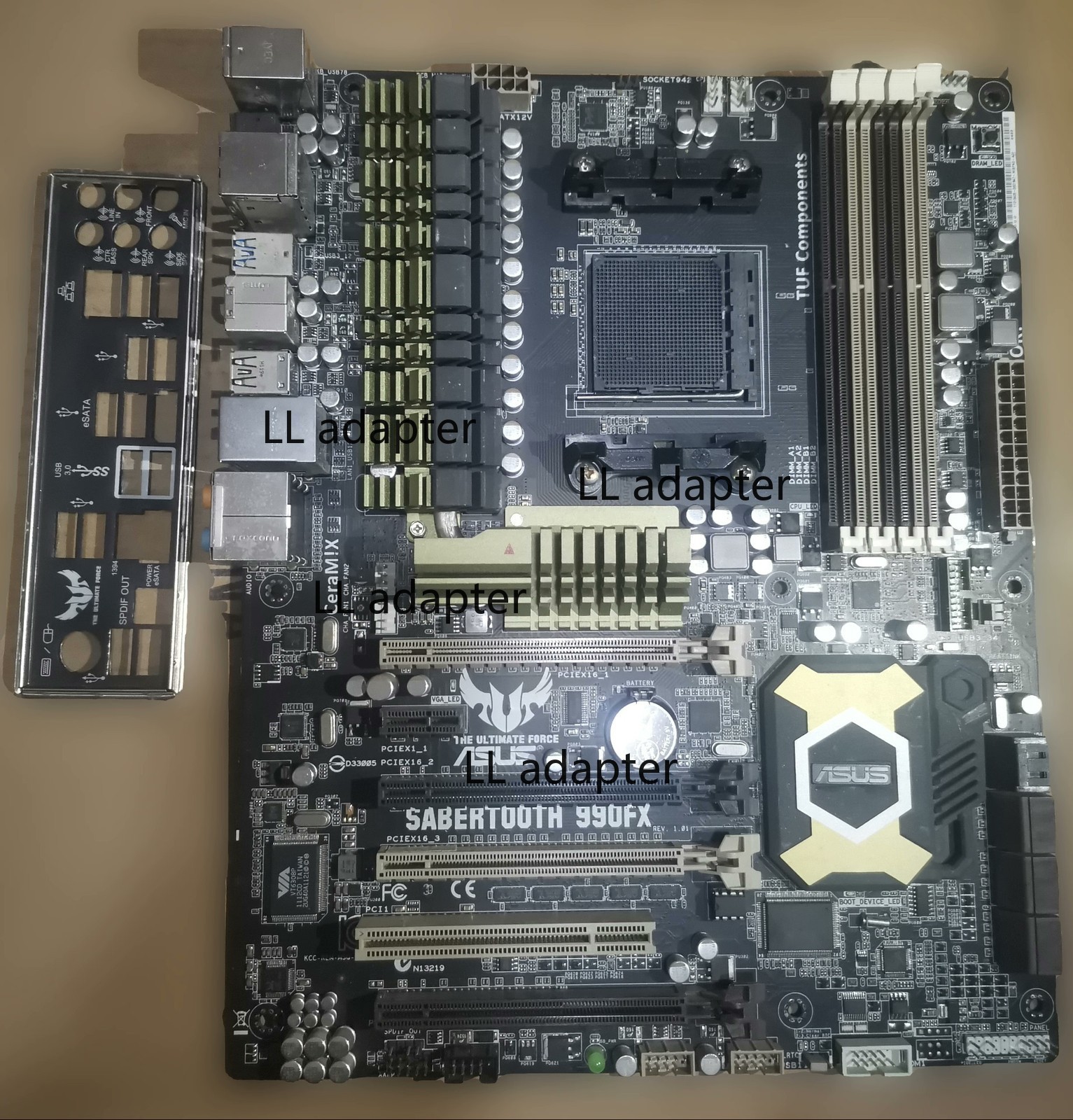 FOR ASUS SABERTOOTH 990FX AMD DDR3*4 Socket AM3+ 32GB ATX Ｍotherboard Test OK