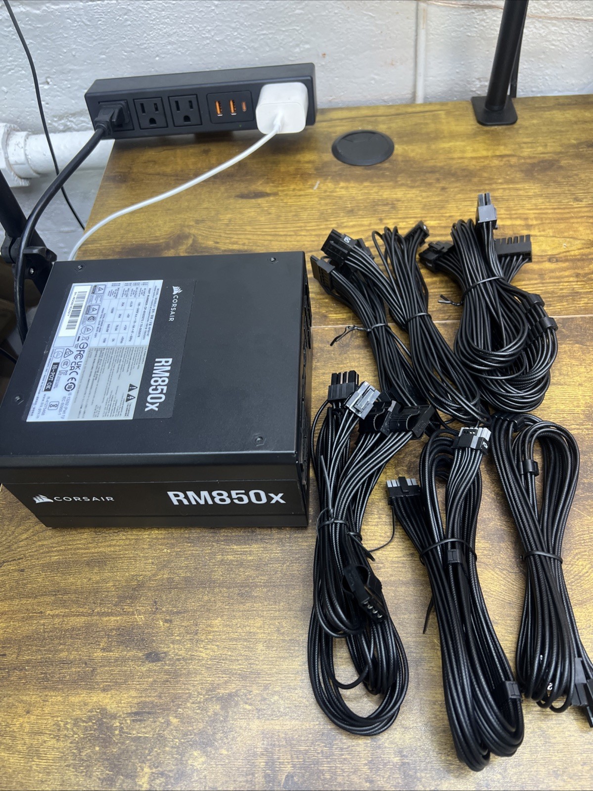 Corsair RM850x 850W Fully Modular ATX Power Supply PSU CP-9020270 Untested