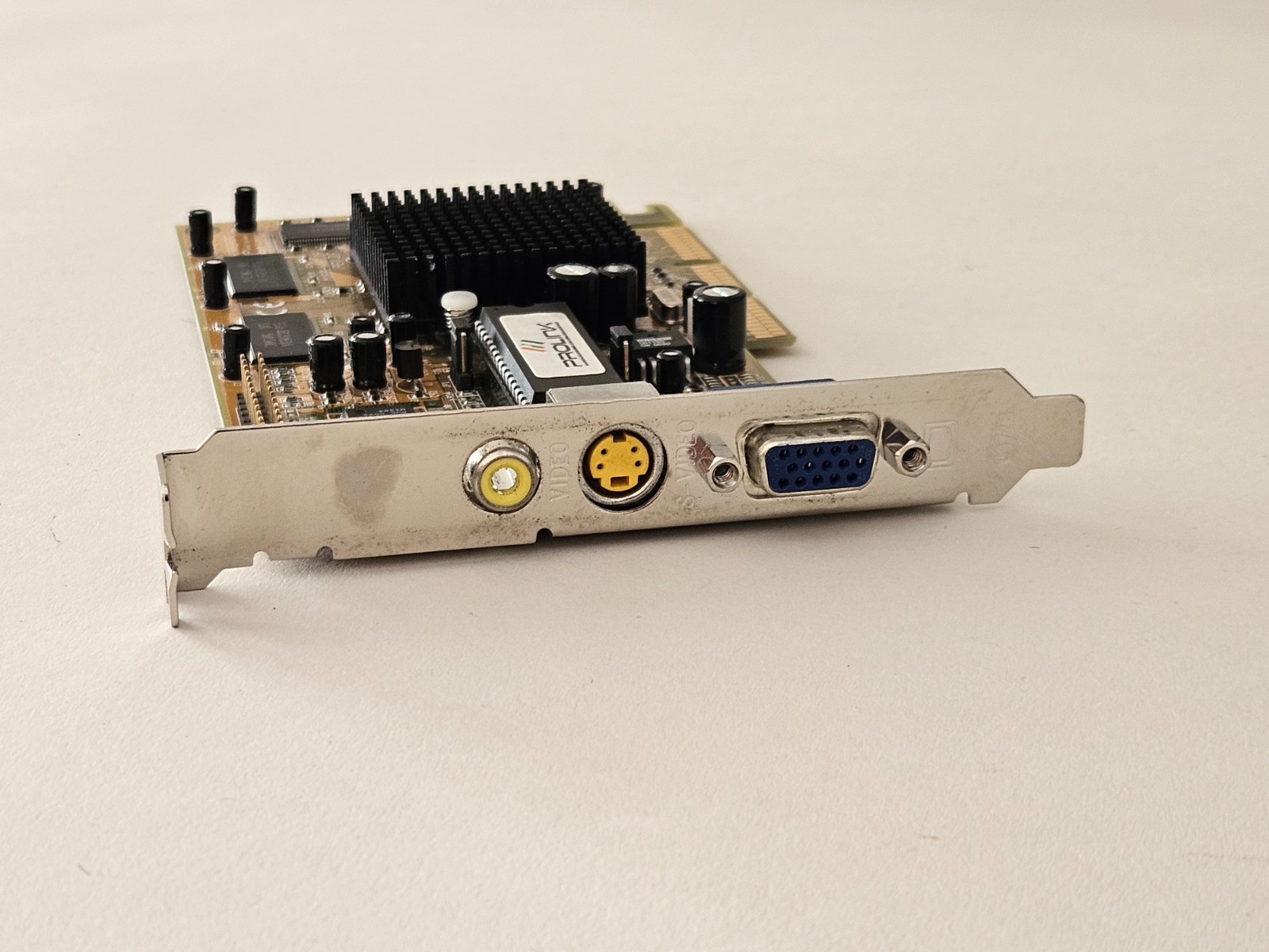 Prolink PixelView GeForce2 MX400 32MB AGP Graphics Card MVGA-NVG11A TV-Out Retro