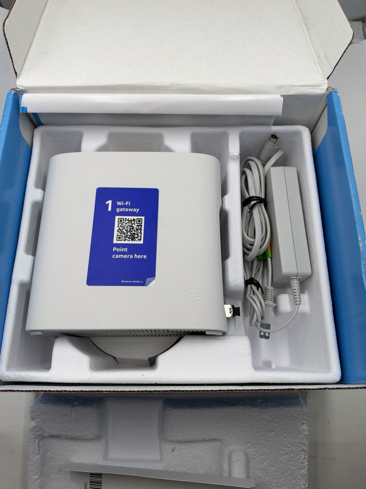 AT&T Broadband Gateway BGW320-500 WiFi Modem Router Includes All Cords Power Kit