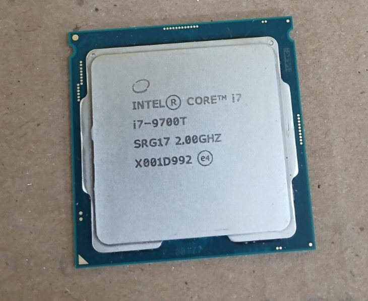 Intel Core i7 i7-9700T SRG17 2.00Ghz processor CPU good condition