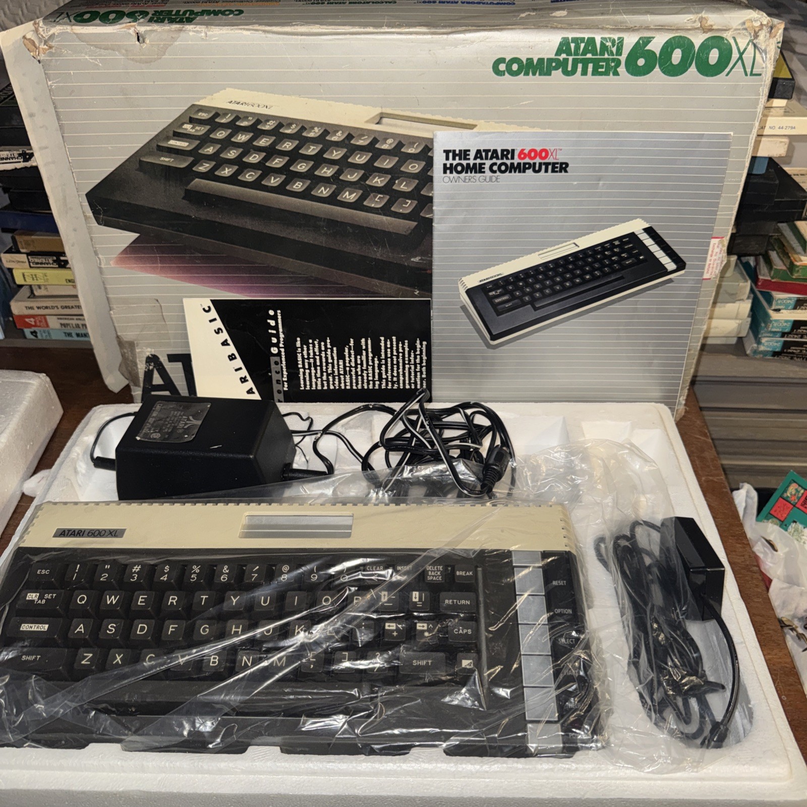 Atari 600xl Home Computer Box Manuals Cables