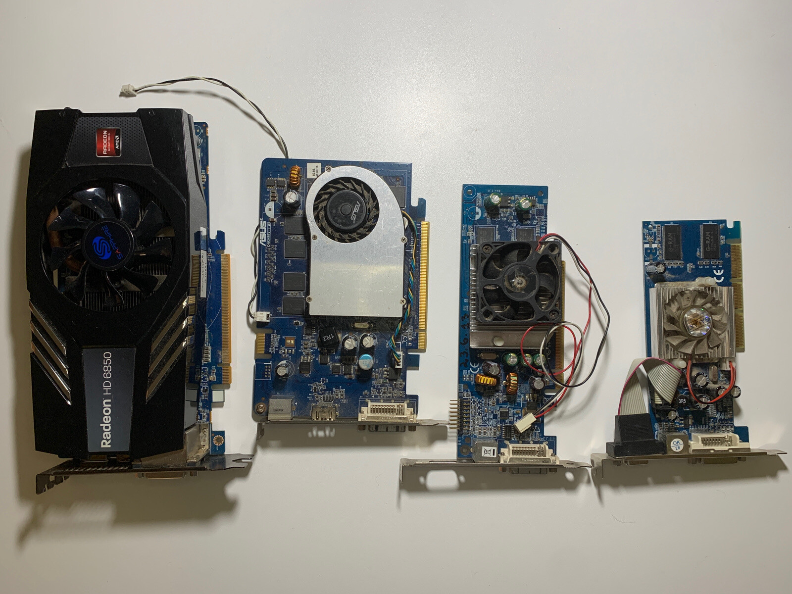 4 Video Cards LOT, Radeon HD 6850 GeForce 8500 GT GeForce FX 5500 For Parts