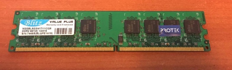 Memory latch RAM DDRII 1 GB 667 BUS for desktop FLASH