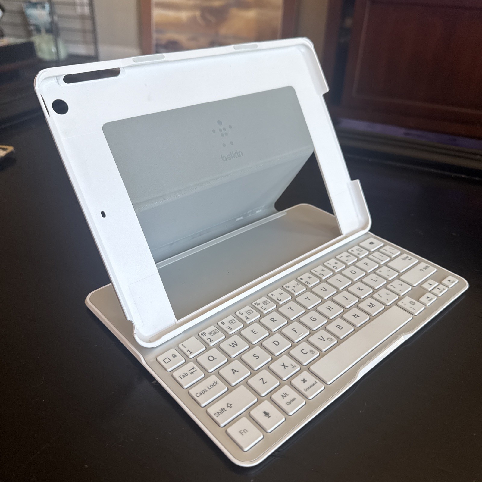 Belkin QODE Ultimate Keyboard Case iPad Air F5L151 Bluetooth White Silver