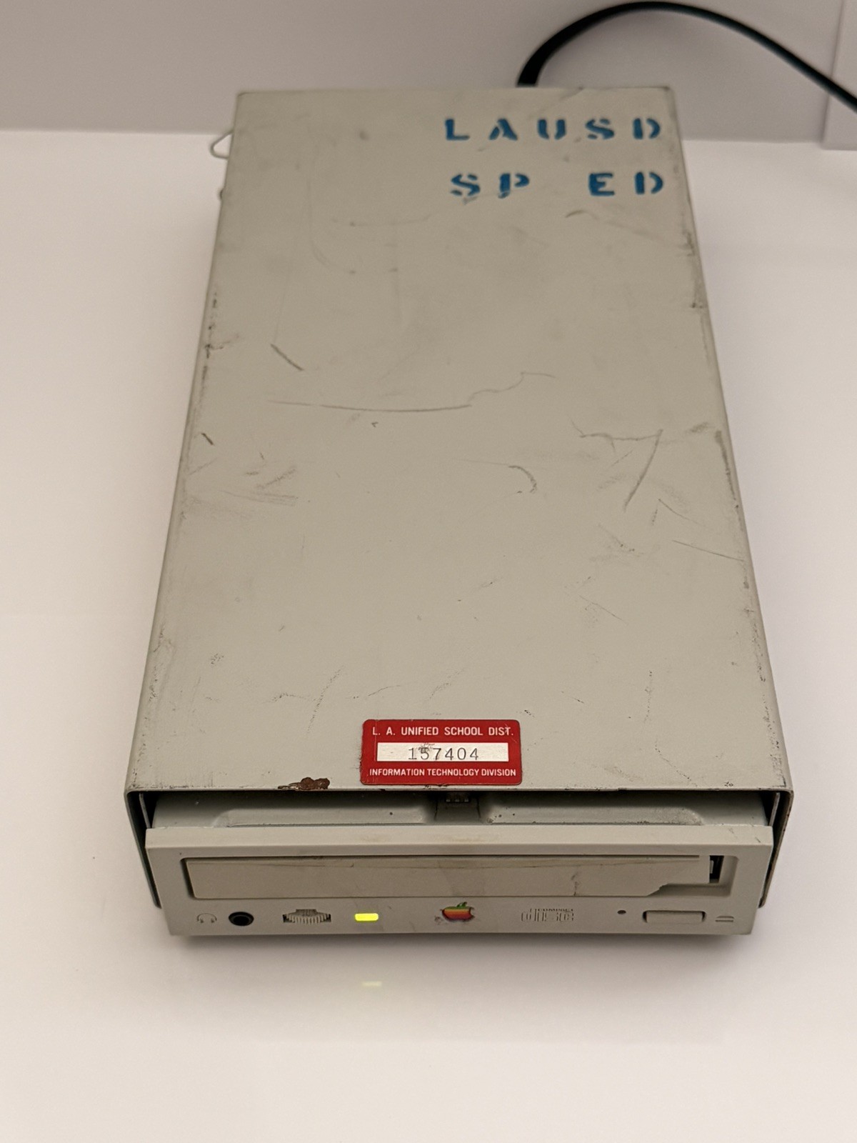 VINTAGE APPLE APPLECD 600e - EXTERNAL CD-ROM DRIVE