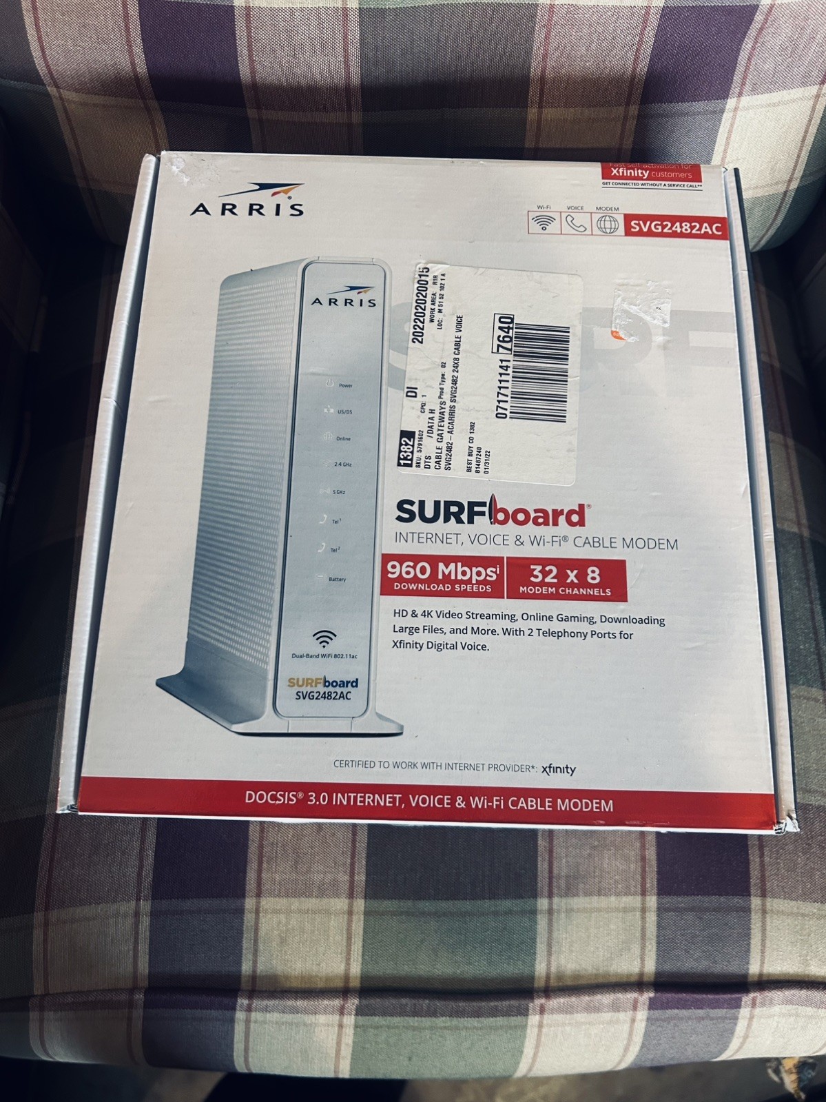 Open Box ARRIS SURFboard SVG2482AC DOCSIS 3.0Cable Modem  AC2350 Wi-Fi Router