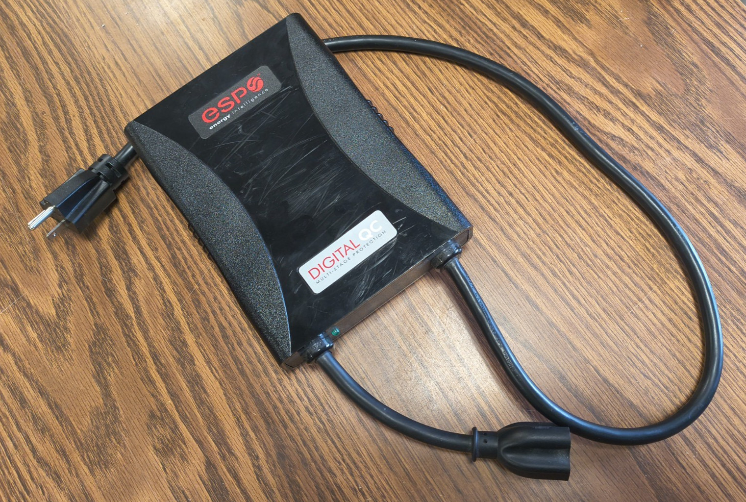 ESP DIGITAL QC multi-stage surge protector Model D114Z6T