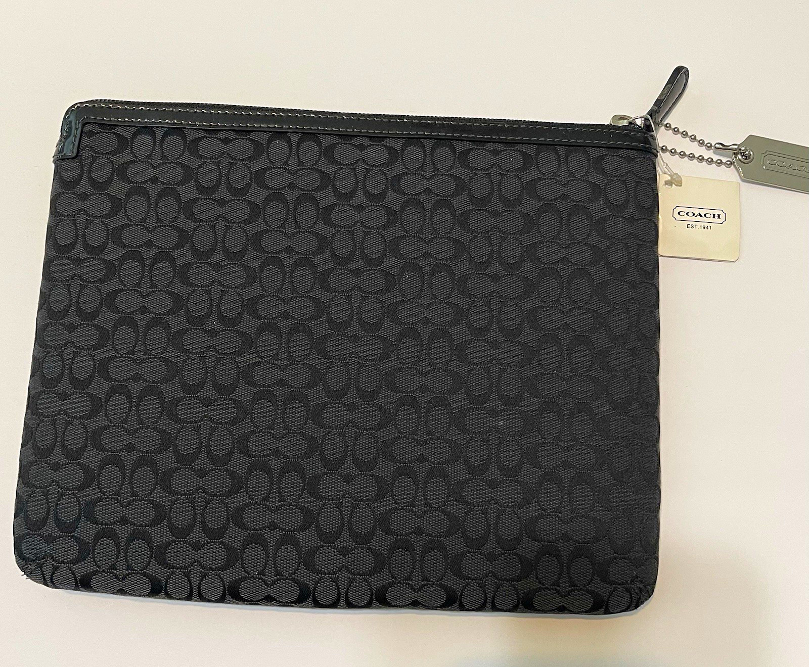Coach Signature Canvas Tablet Sleeve/Pouch Zip Closure Black/Gray 11x8.5” F61035