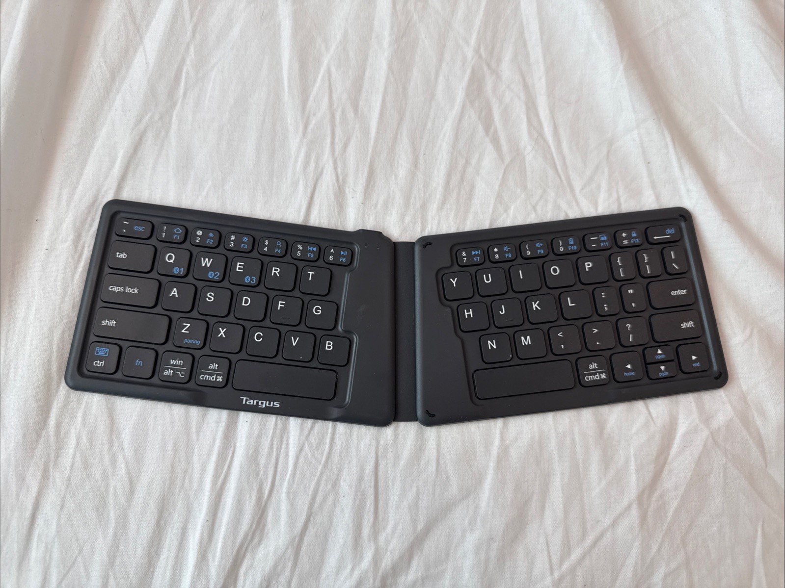 Targus Wireless Folding Keyboard Bluetooth Antimicrobial Protection AKF003US