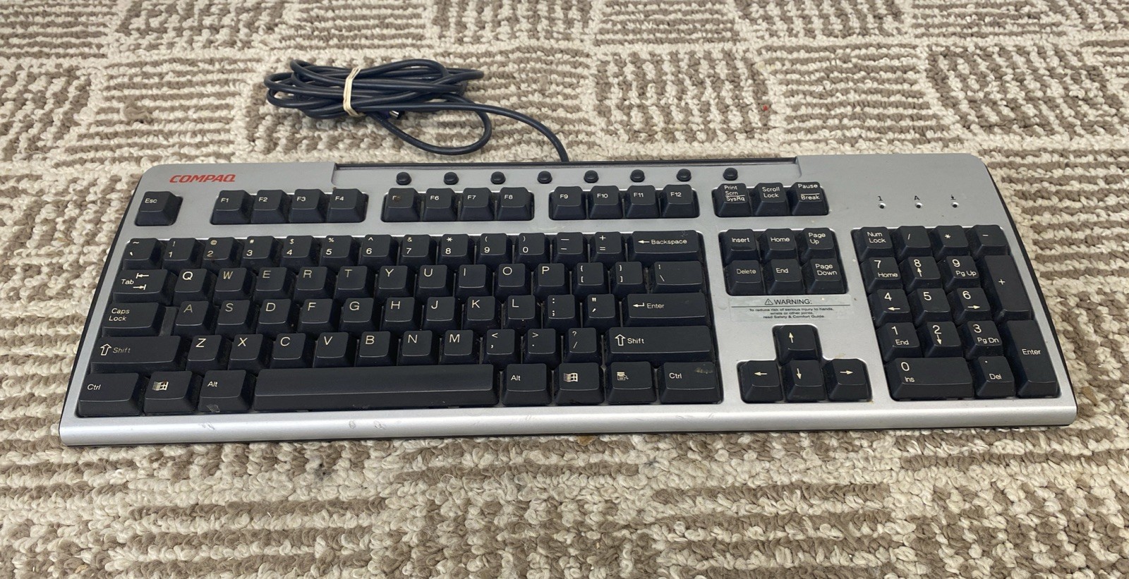 VINTAGE COMPAQ KB-0133 PS/2 Wired Keyboard QWERTY Silver/Black