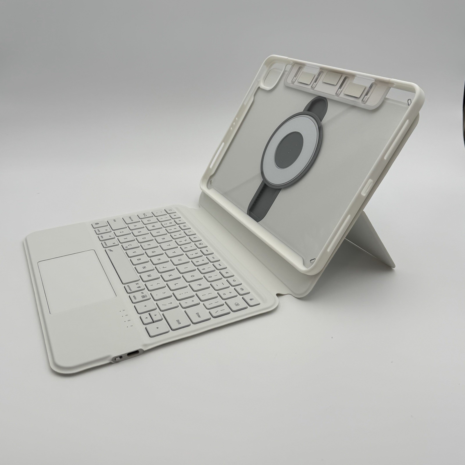 Rotating Keyboard Case for iPad Pro 13" M4 M5 Detachable 7-Color White