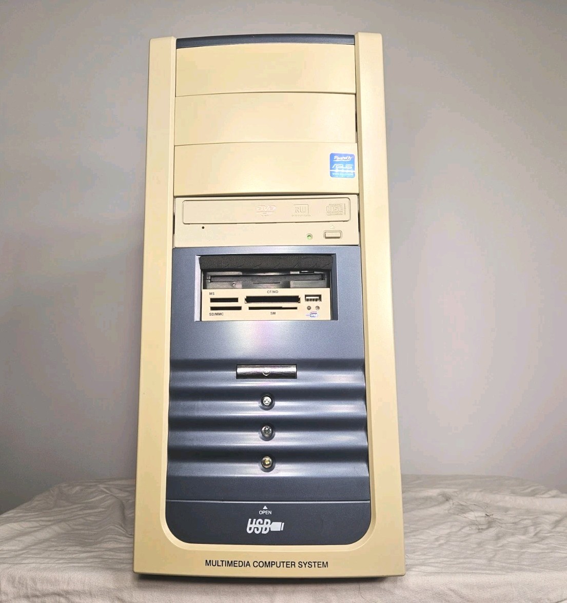 Custom Asus Desktop PC, 32GB RAM, Intel i5-4430, Sapphire Nitro+ RX580