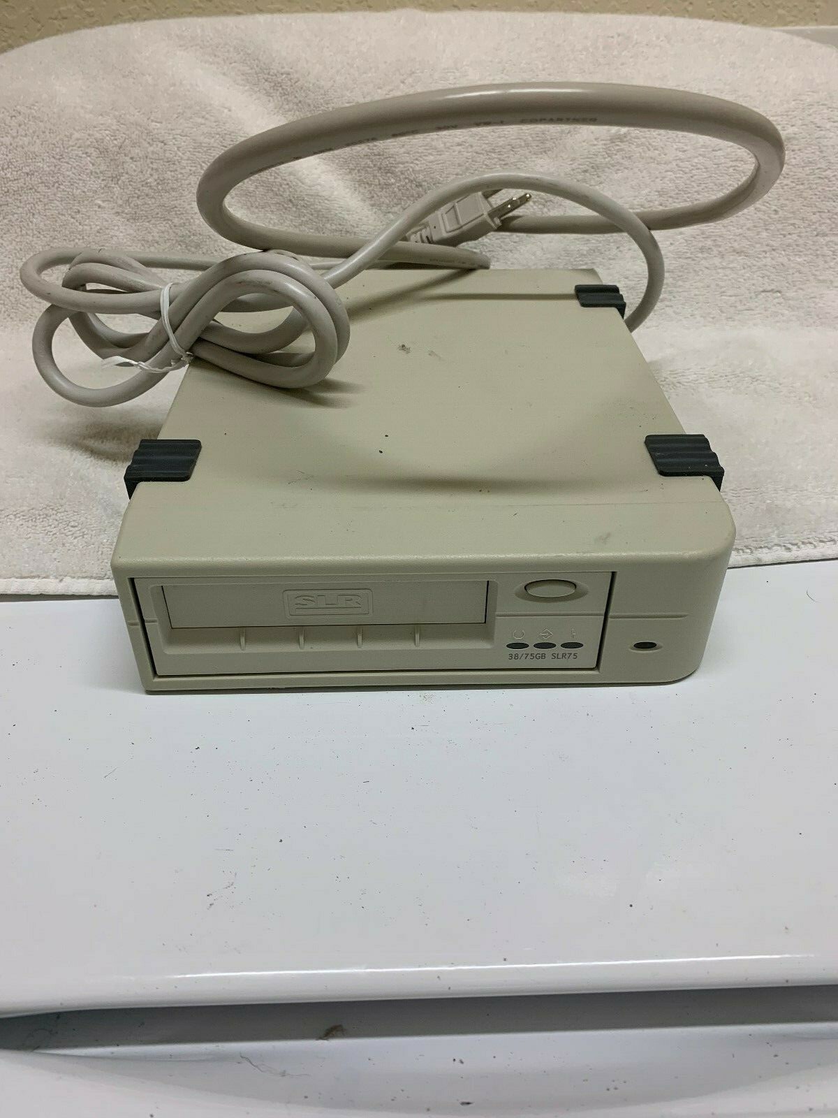 Tandberg Data SLR75 External Tape Drive Data 38/75GB - PARTS/REPAIR
