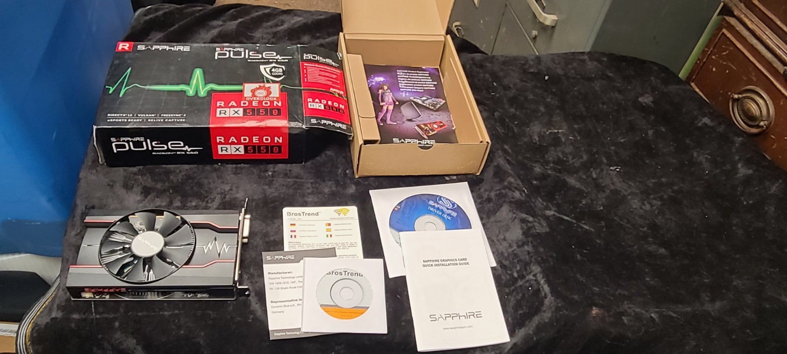 Sapphire Pulse Radeon RX 550 4GB GDDR5 Open Box w/ Discs Manual More