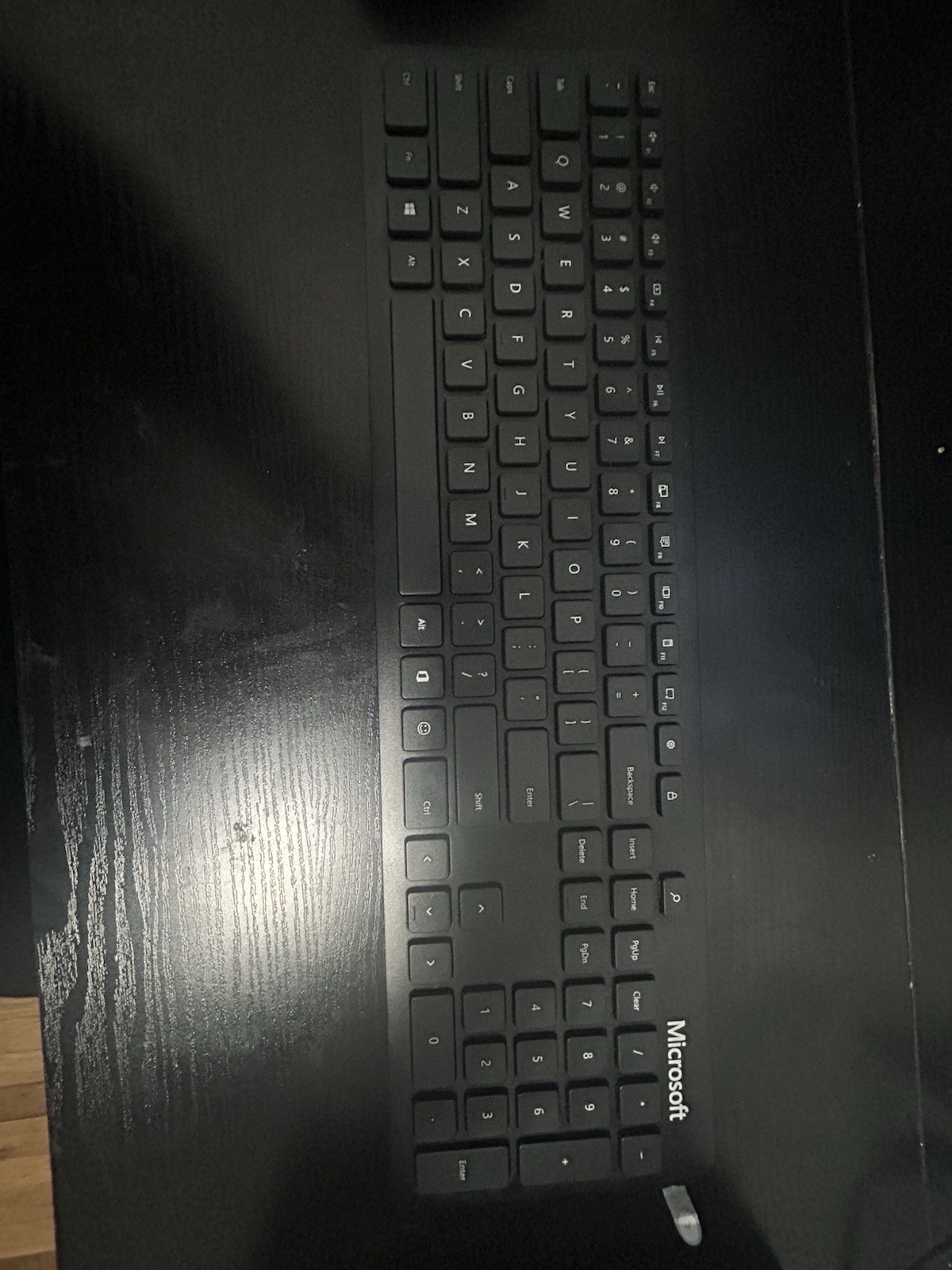 Microsoft Slim Black Keyboard model 1898 / QSZ-00001