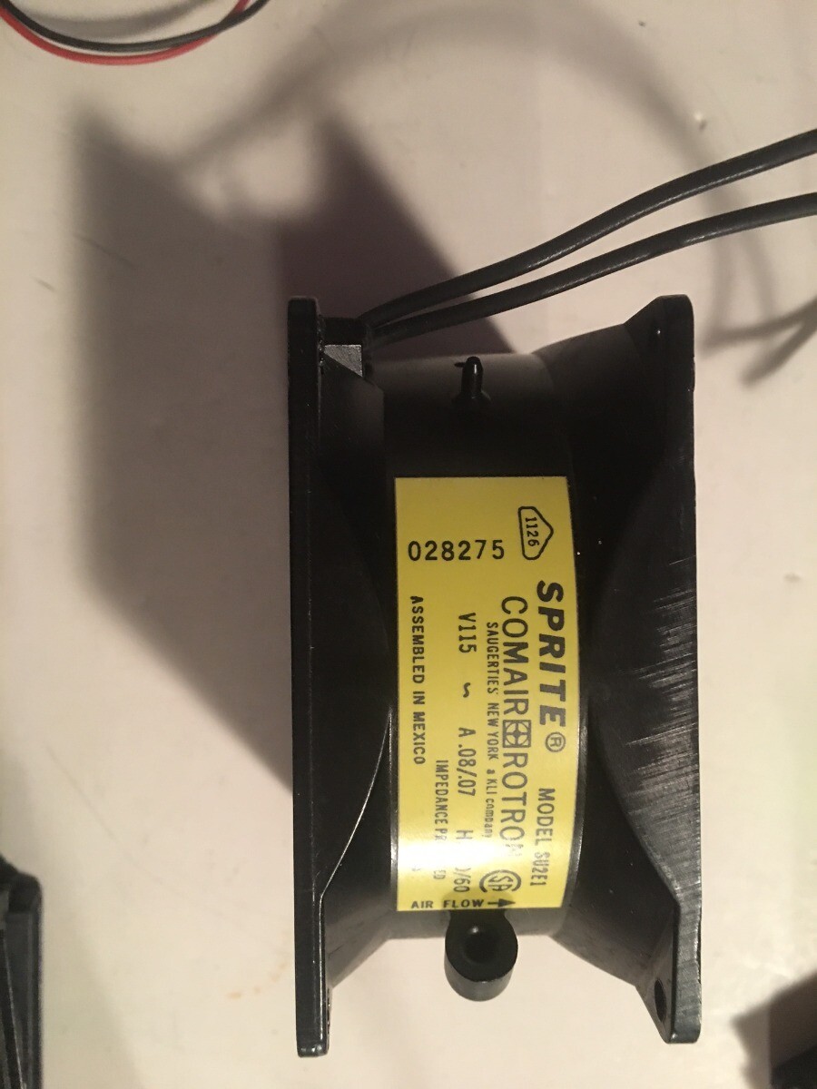 SPRITE COMAIR ROTRON  IMPEDANCE PROTECTED SU2E1 115V A .08/.07 HZ 50/6- 80MM ...
