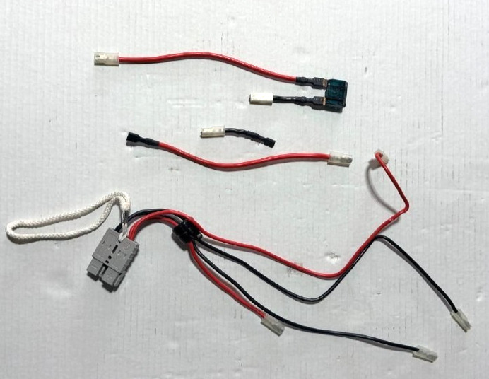 APC SUA1000RM2U Battery Wire Harness / Connectors