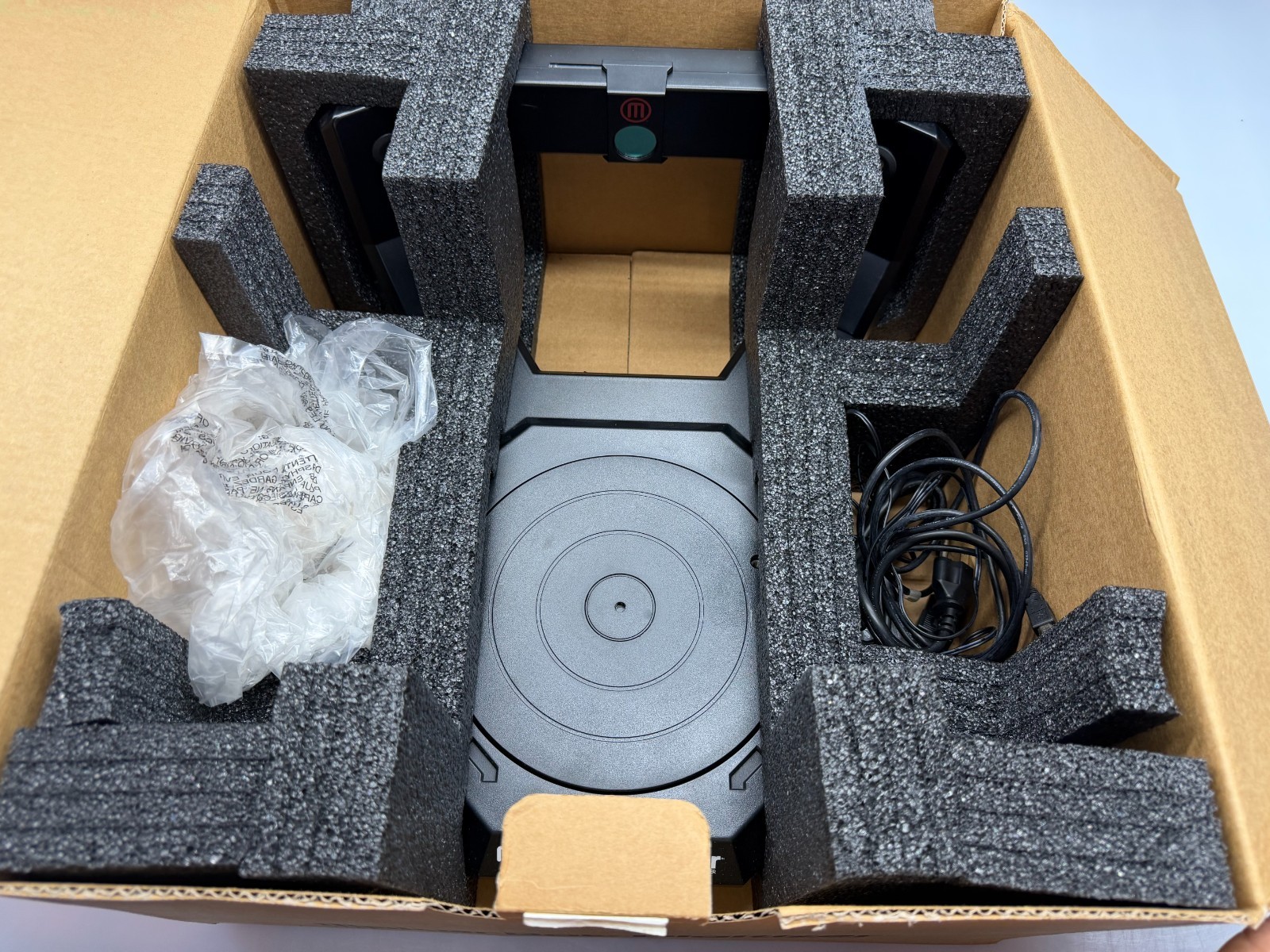 MakerBot Digitizer Desktop 3D Scanner