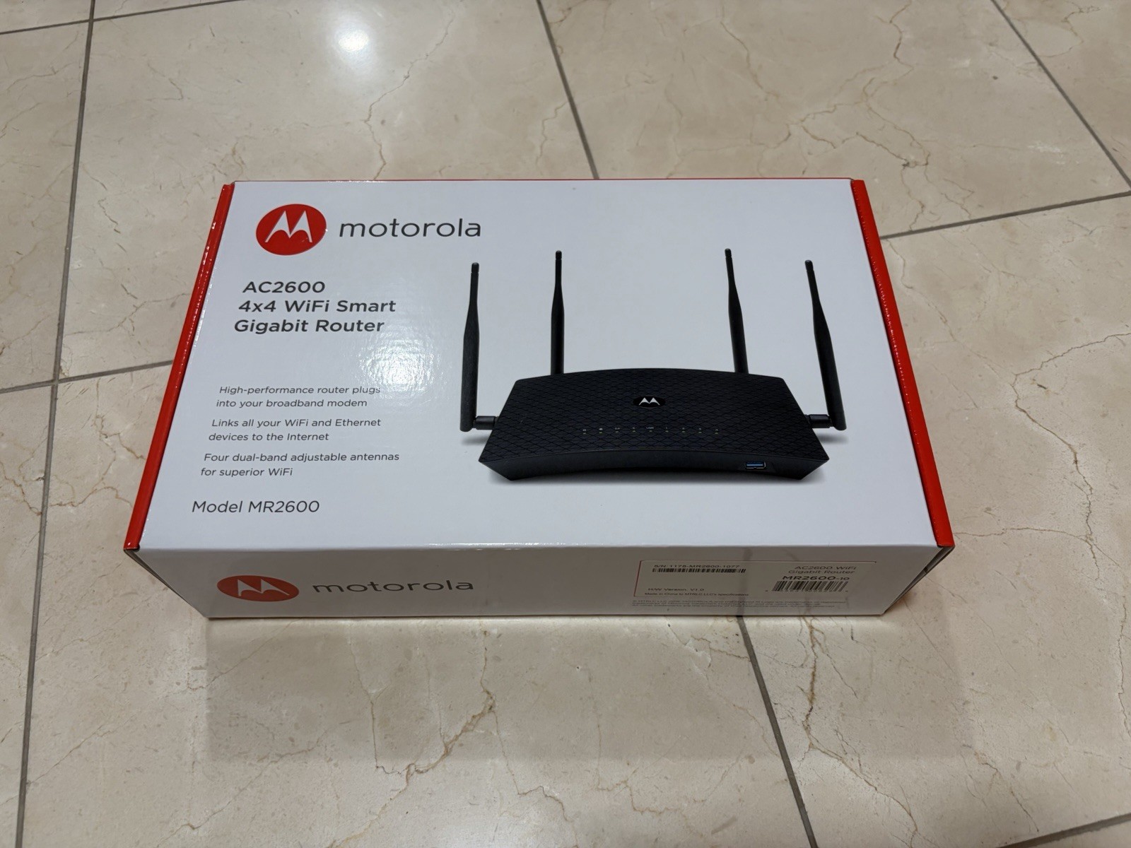 MOTOROLA AC2600 4x4 WiFi Smart Gigabit Router with Extended Range, Model MR2600