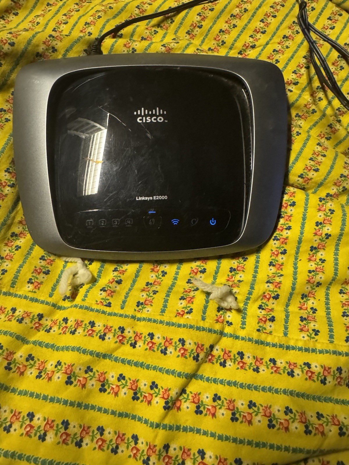Linksys E2000 Advanced Wireless-N Router Cisco Dual-Band Gigabit Ethernet Ports