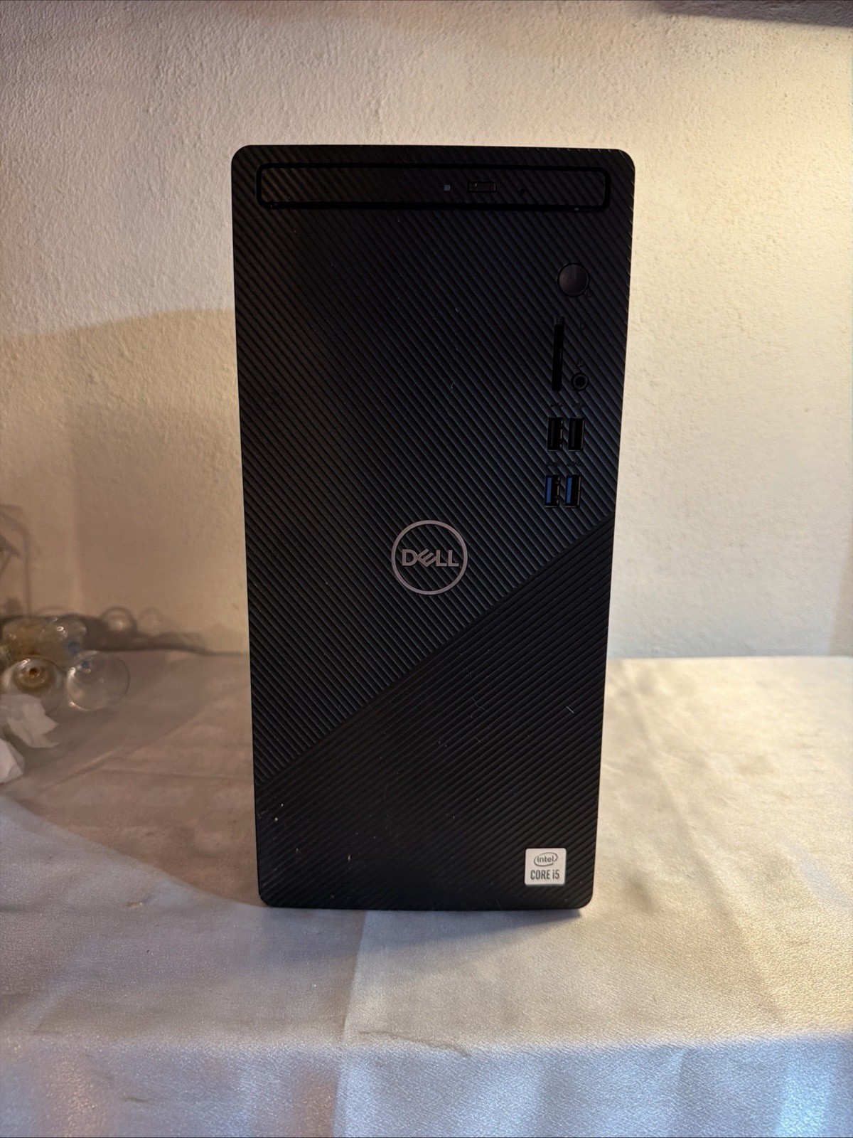 Dell Inspiron 3880 Intel Core i5, Untested No Power Cord  (PARTS OR REPAIR)