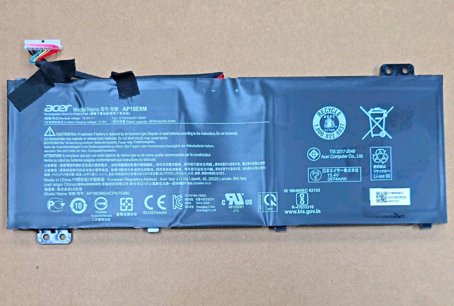 Acer AP18E8M 3574mAh 15.4V Li-Ion Laptop Battery Pack For Acer Black
