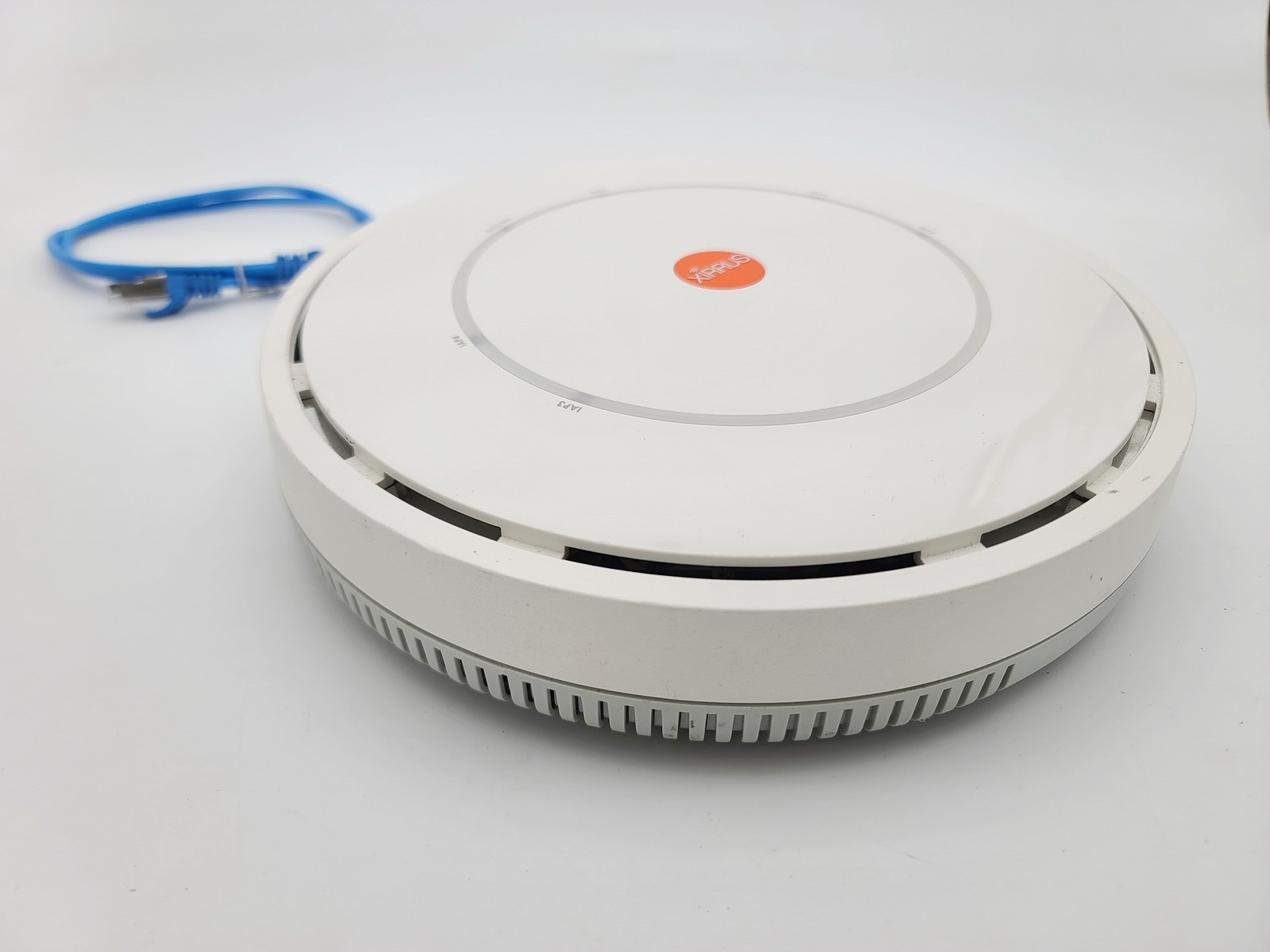 XIRRUS CAMBIUM NETWORKSXD4130 802.11AC HIGH-DENSITY WIRELESS ACCESS POINT