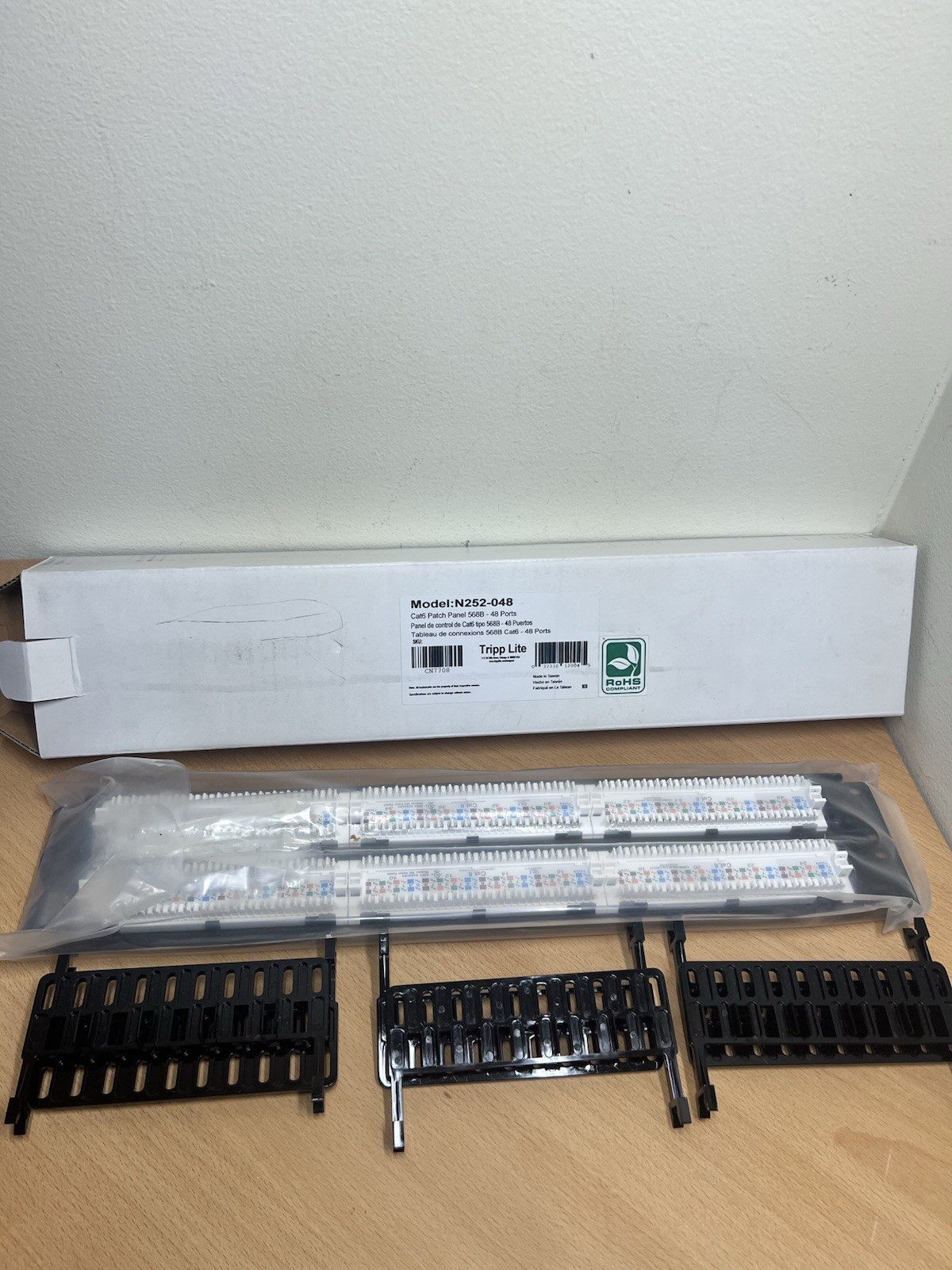 Tripp-Lite 48-Port 2U Rackmount Cat6 110 Patch Panel N252-048 568B-48 Ports