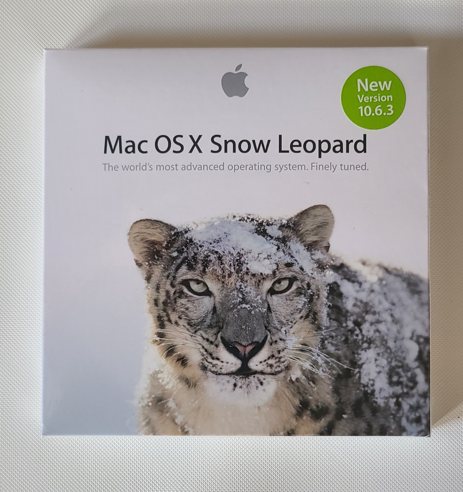 Apple Snow Leopard Mac OS X 10.6.3 Operating System DVD