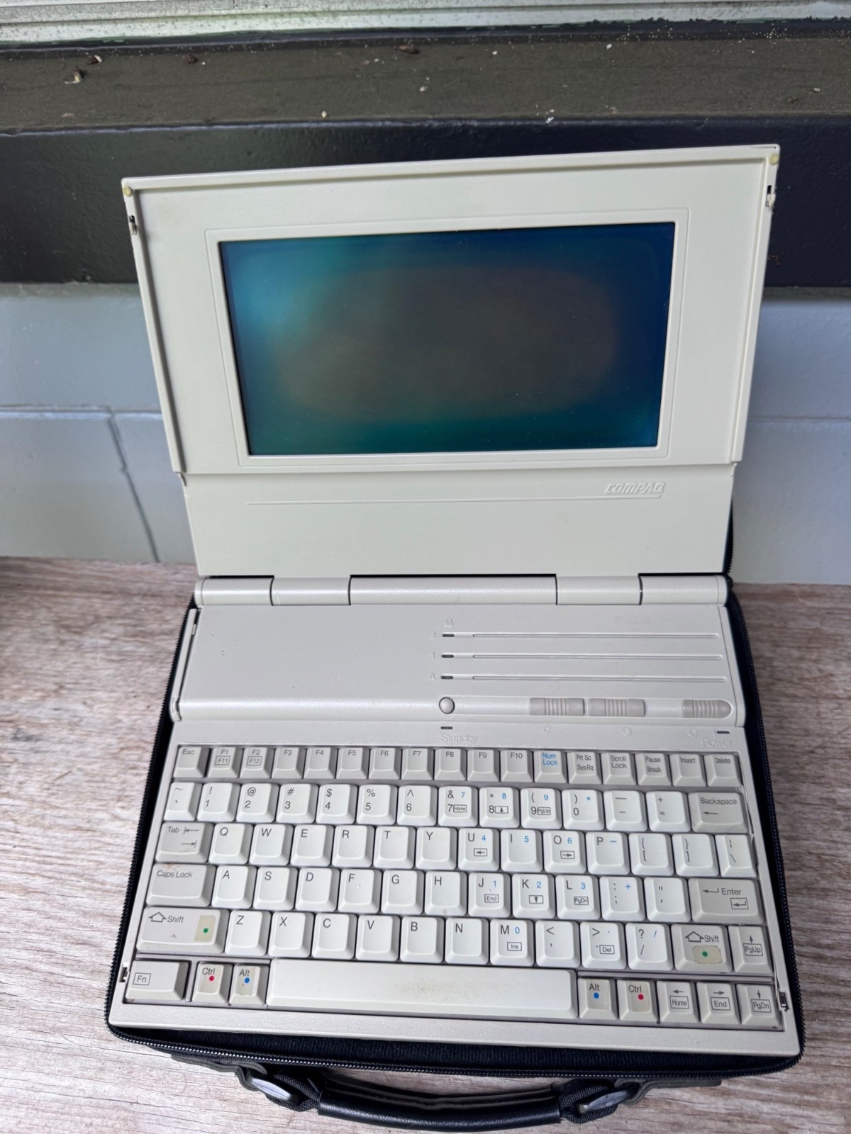 Compaq LTE/286 Vintage Laptop Computer DOS Portable PC W/ Case Untested