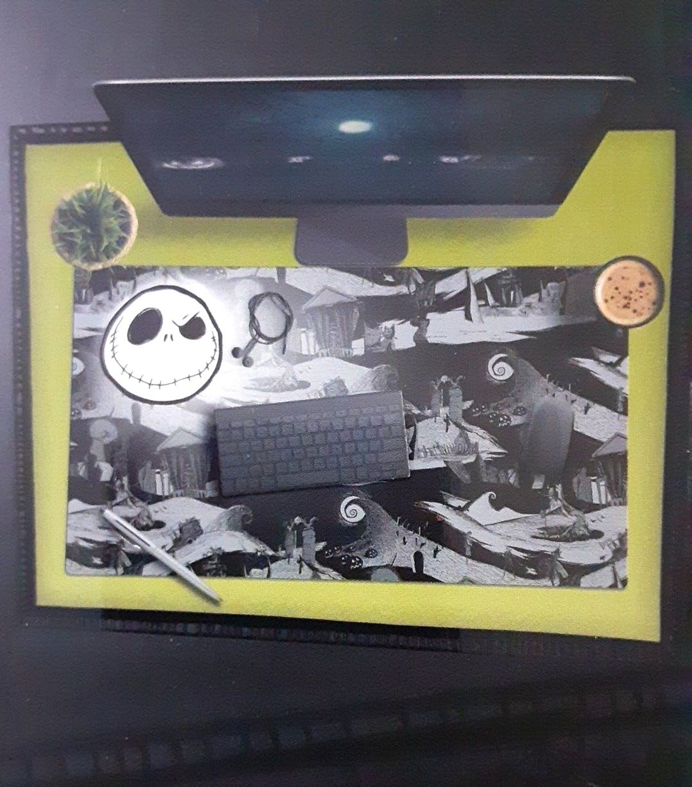 DISNEY TIM BURTON’S THE NIGHTMARE BEFORE CHRISTMAS Jack Skellington XL Desk Pad